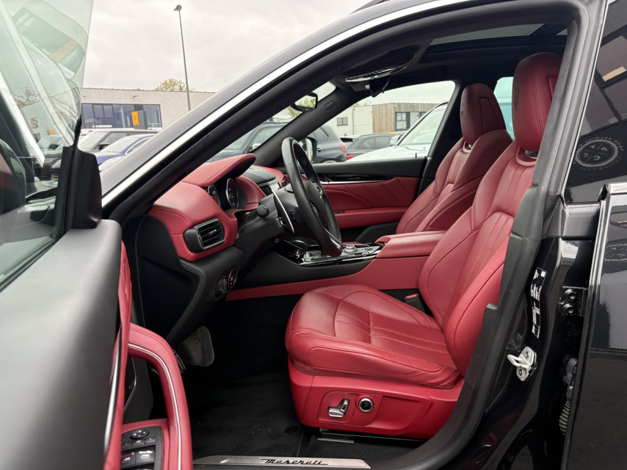 Maserati Levante MODENA Q4 / CAMERA 360/ ACC/ CUIR (2017) - Foto 8