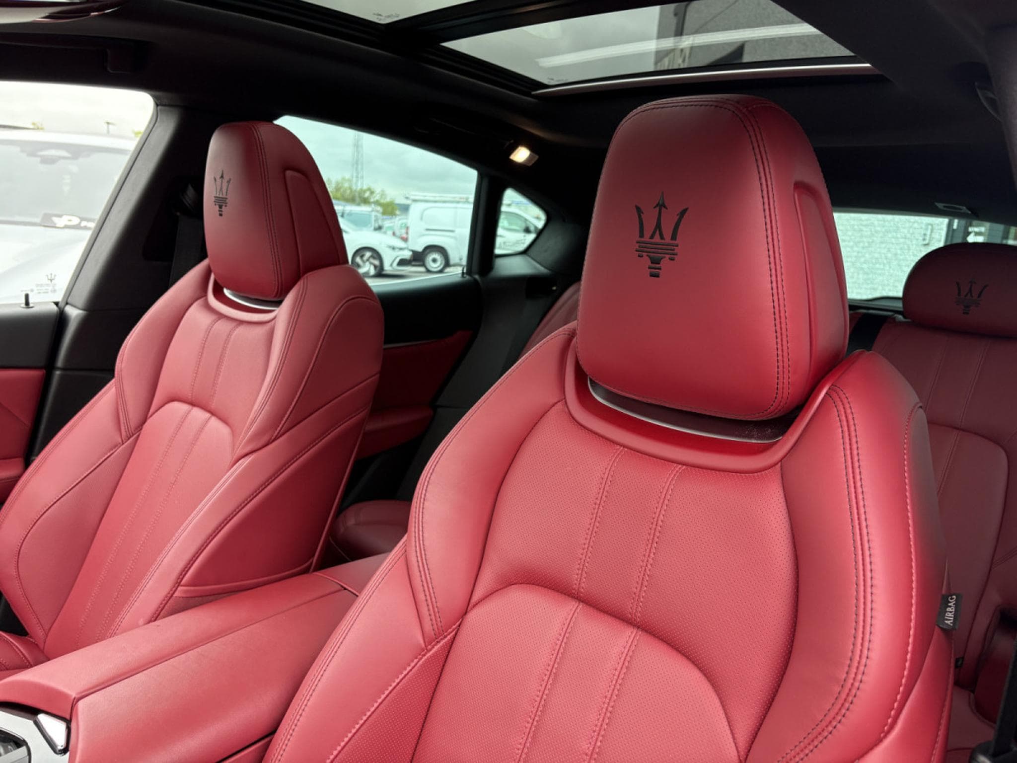 Maserati Levante MODENA Q4 / CAMERA 360/ ACC/ CUIR (2017) - Foto 9