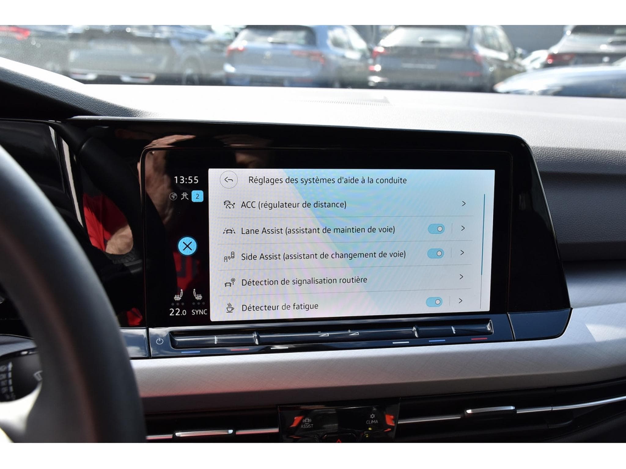 VW Golf 1.5 TSI ACC LANE SIDE GPS SG CHFF CAM 1° MAIN (2022) - Foto 14