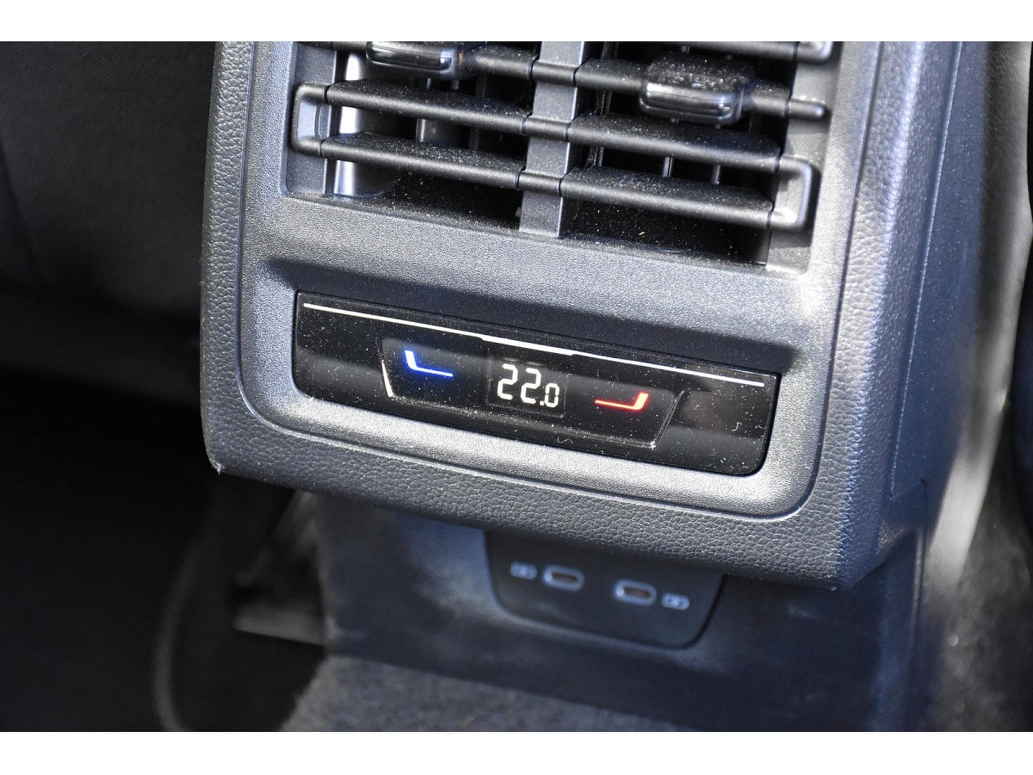 VW Golf 1.5 TSI ACC LANE SIDE GPS SG CHFF CAM 1° MAIN (2022) - Foto 23