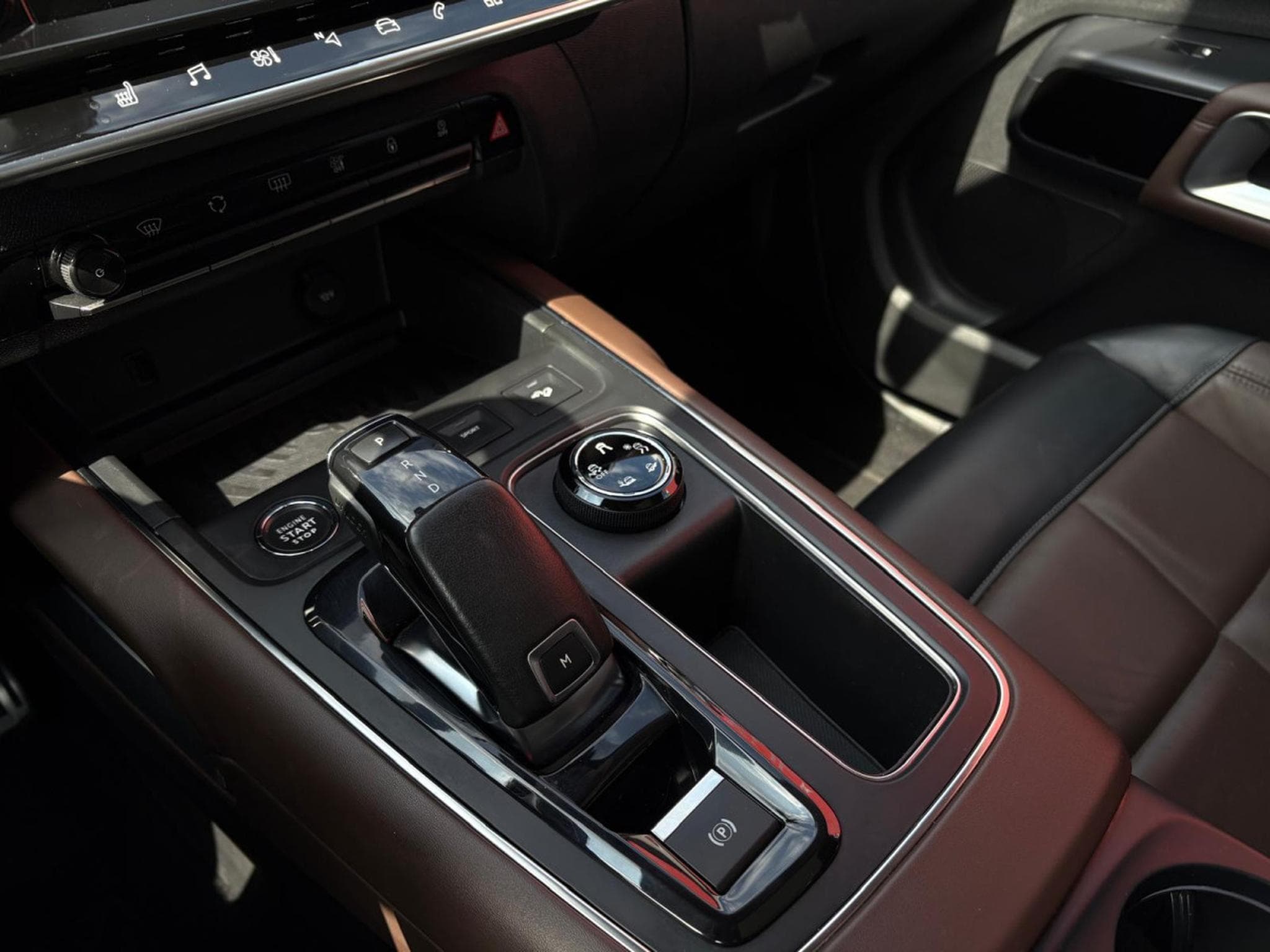 Citroën C5 Aircross 1.5 BLUEHDI 1ERE MAIN (2020) - Photo 14