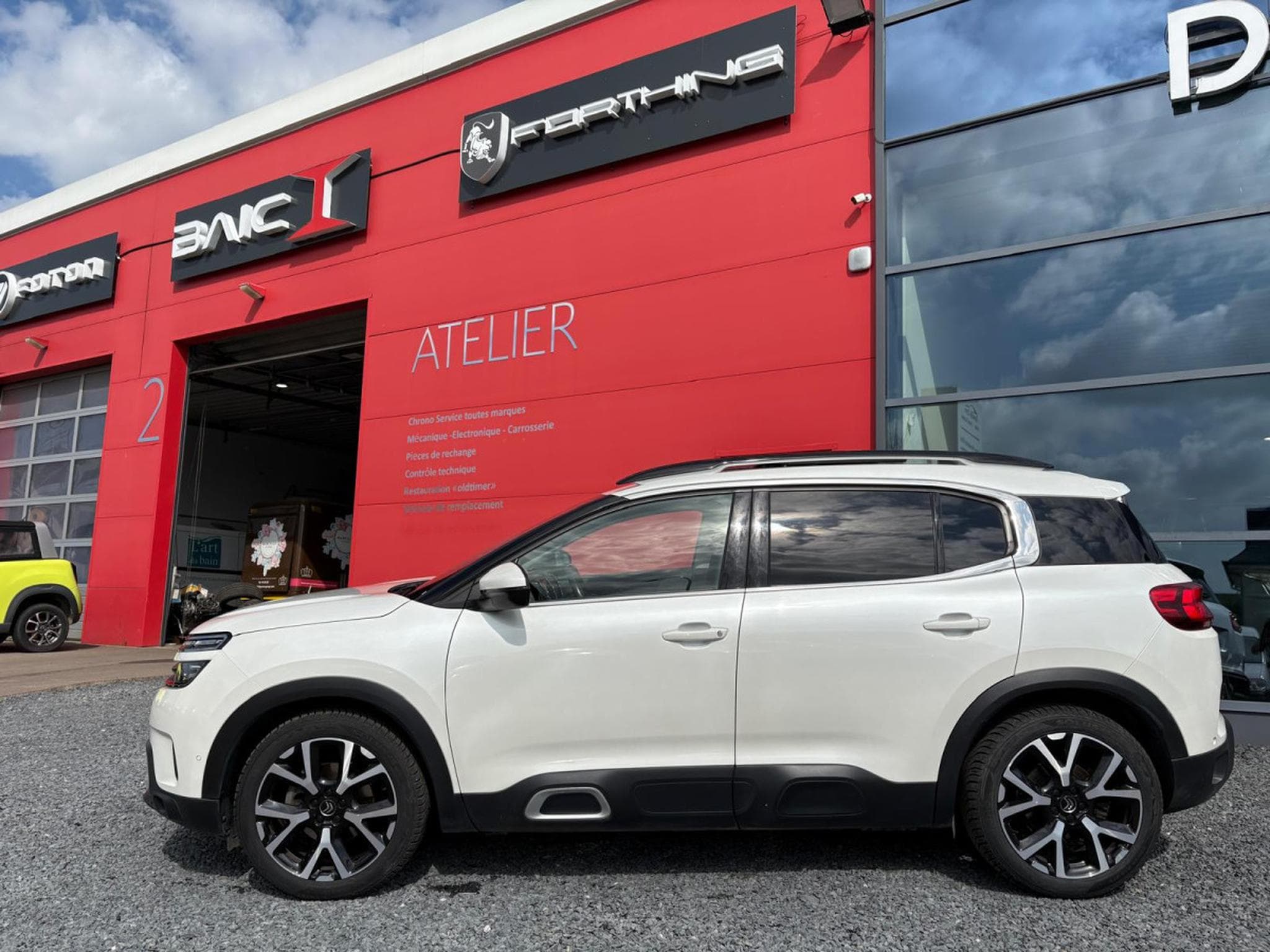 Citroën C5 Aircross 1.5 BLUEHDI 1ERE MAIN (2020) - Photo 2