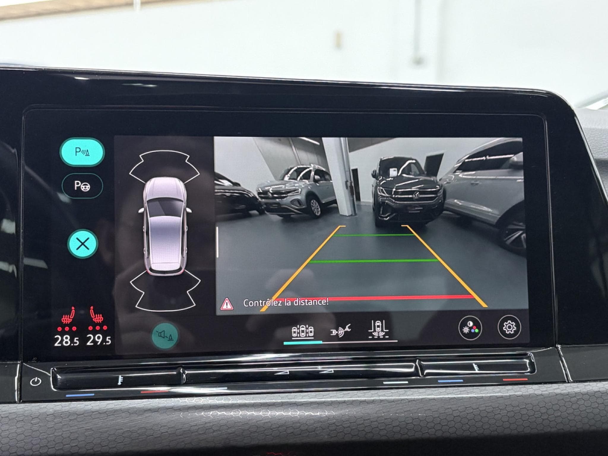 VW Golf GTD 2.0 TDI DSG7 200 CV *PANO* ATTELAGE* (2024) - Photo 6