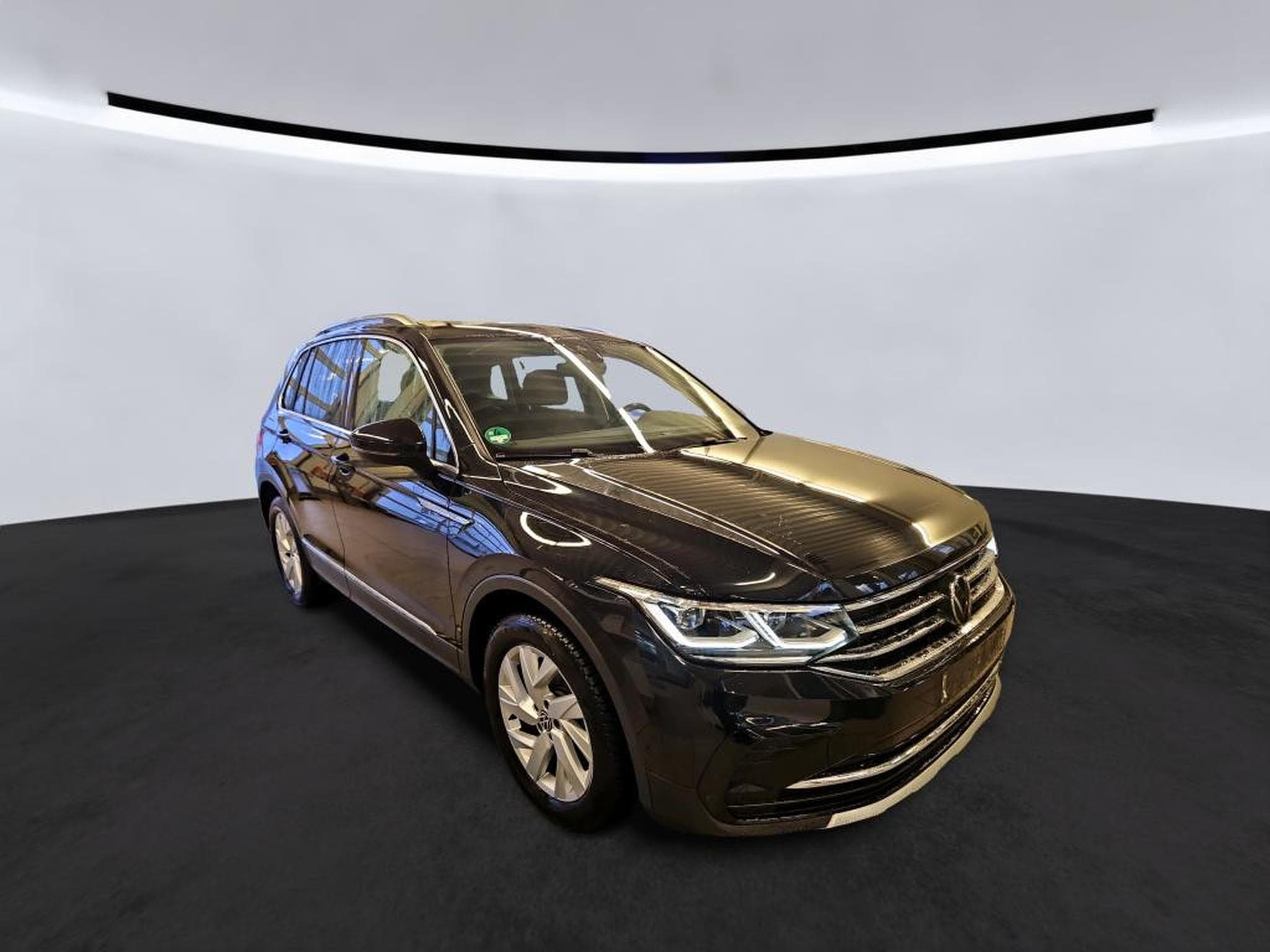 VW Tiguan Elegance 2.0 TDI 150CV DSG7 *PANO* MATRIX *ACC * (2022) - Photo 3