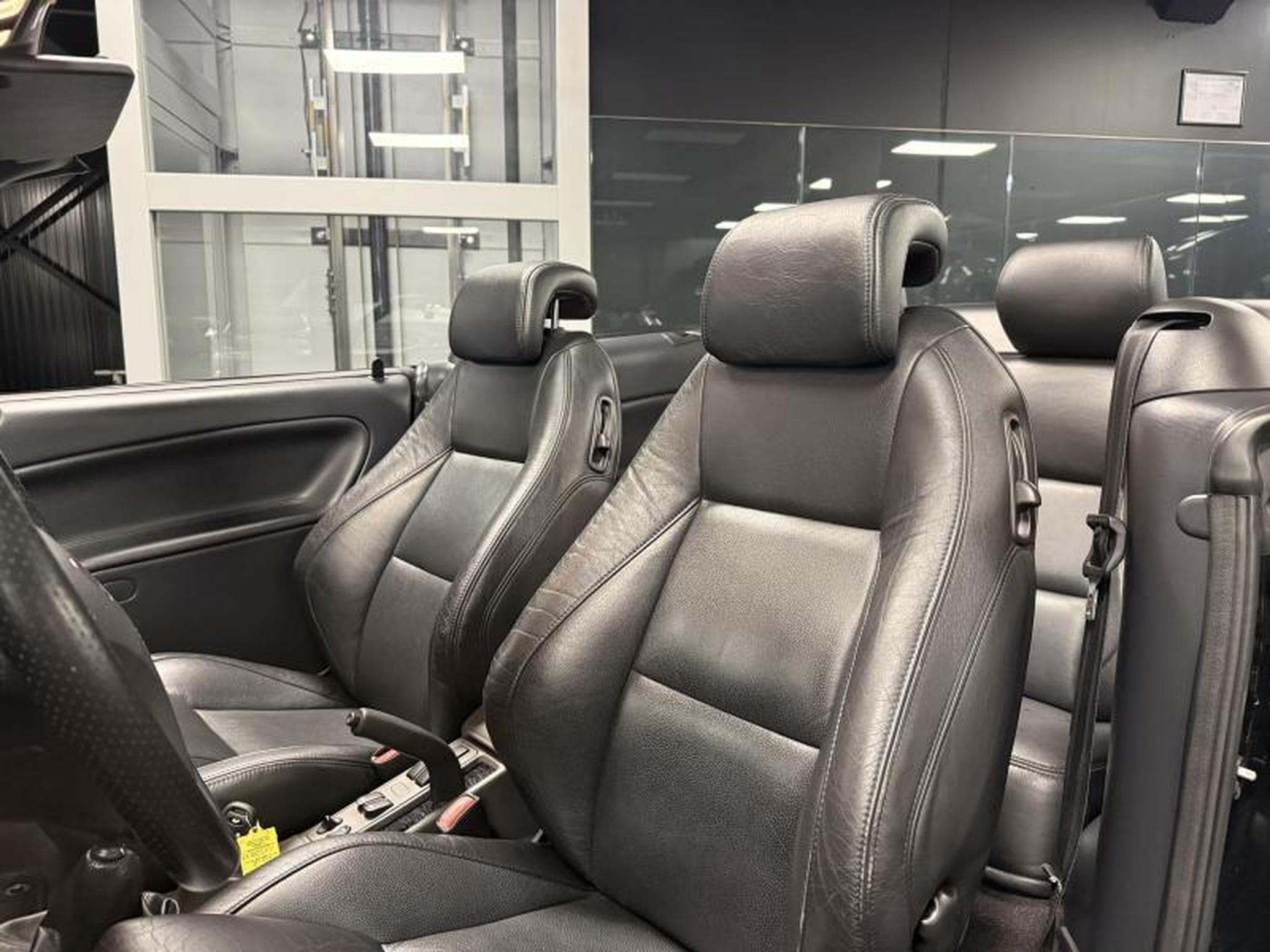 Saab 9-3 Aero Cabrio (2001) - Photo 10