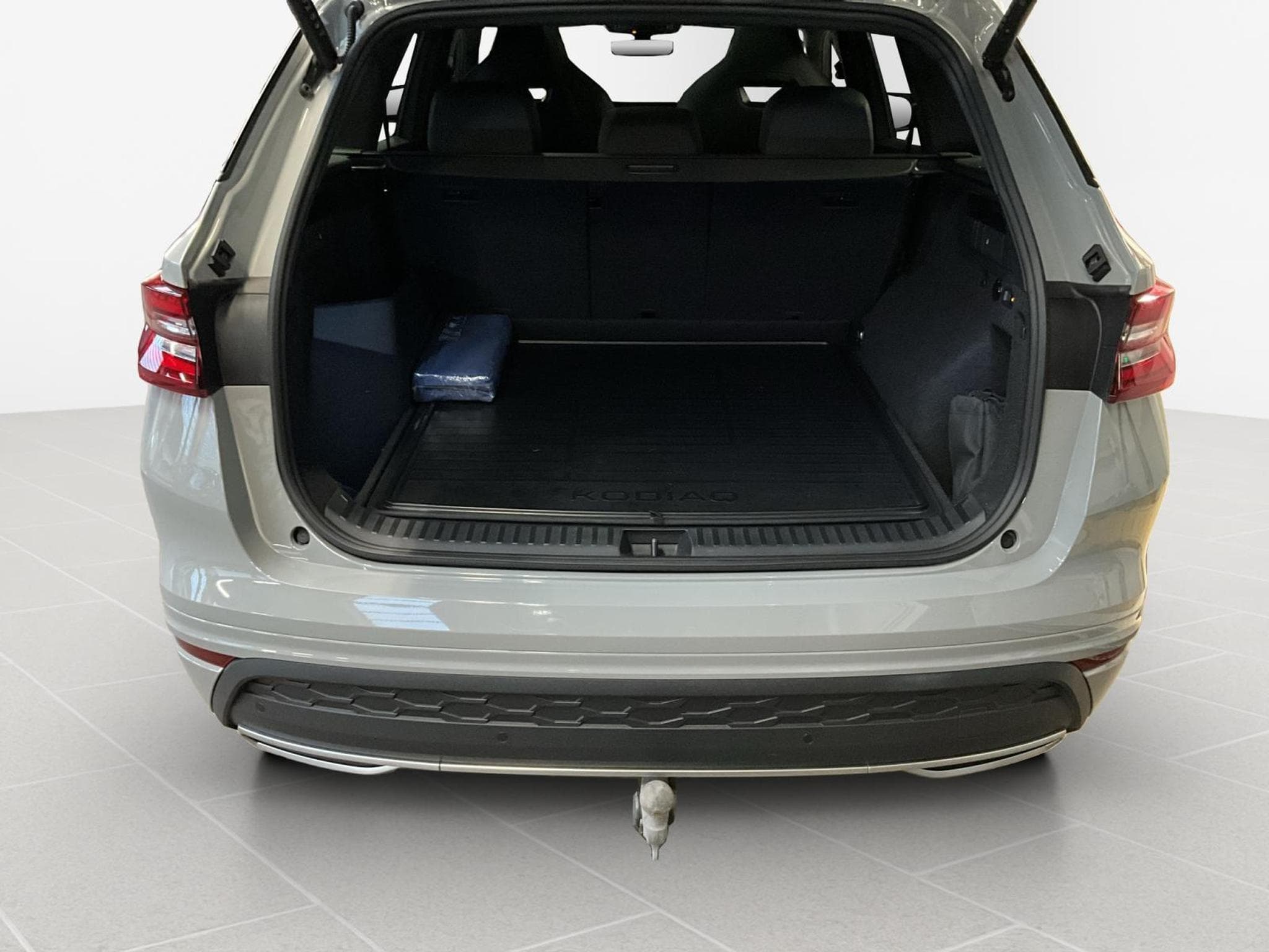 Skoda Kodiaq Sportline+DSG+4x4+Pano+AHK+StandH. (2025) - Foto 17