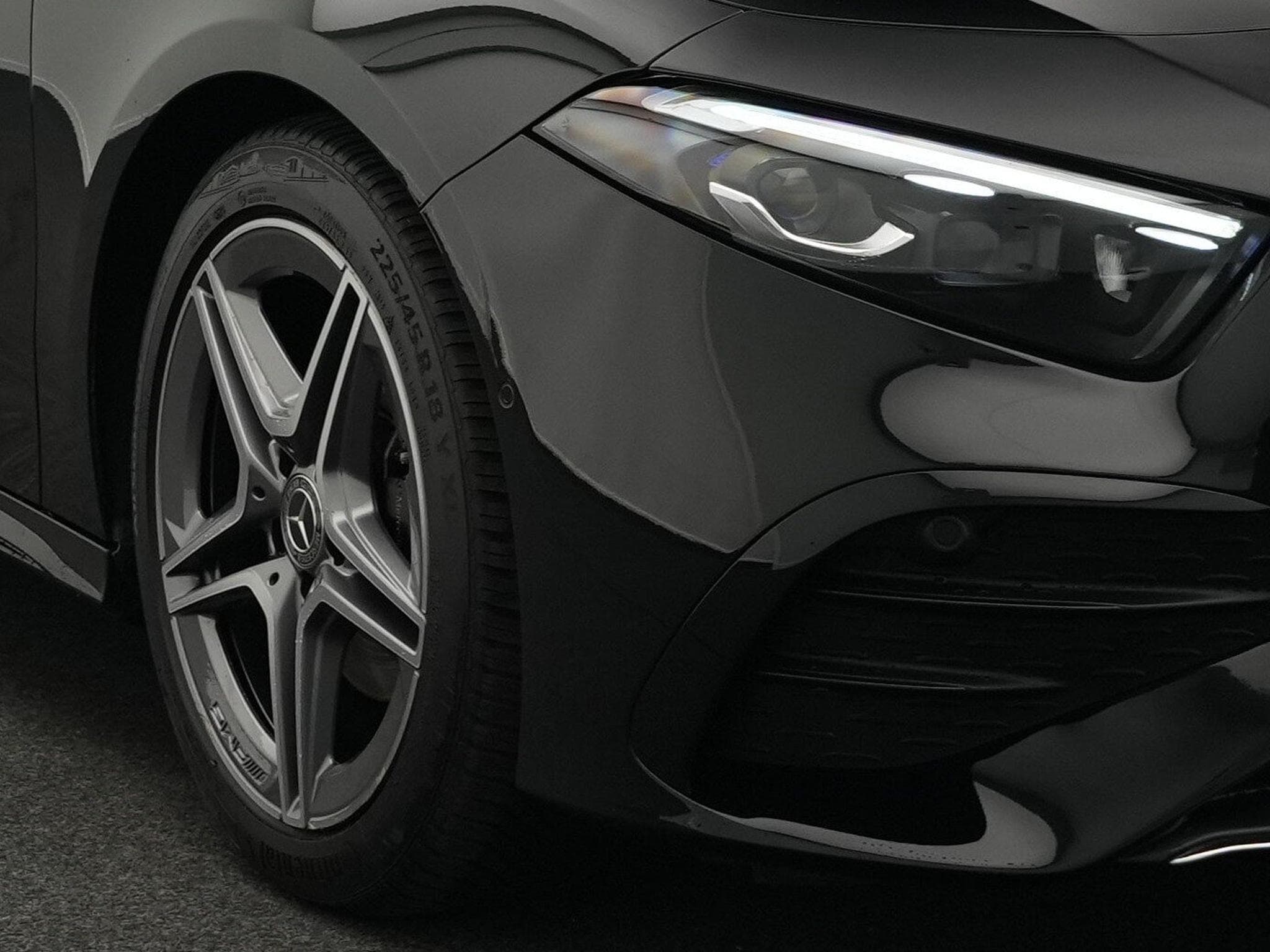 Mercedes A 200 AMG-Line Multi+Kamera+MBUX+ (2024) - Foto 7