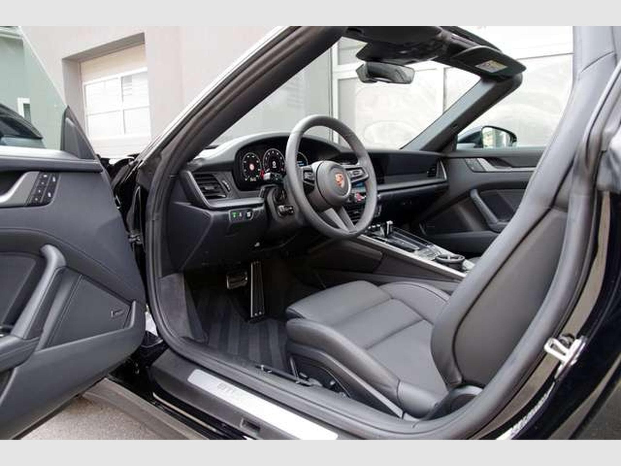 Porsche 911 992.2 Targa 4S*ACC,BOSE,Chrono,Sitzlüftung,14-W. (2026) - Foto 4