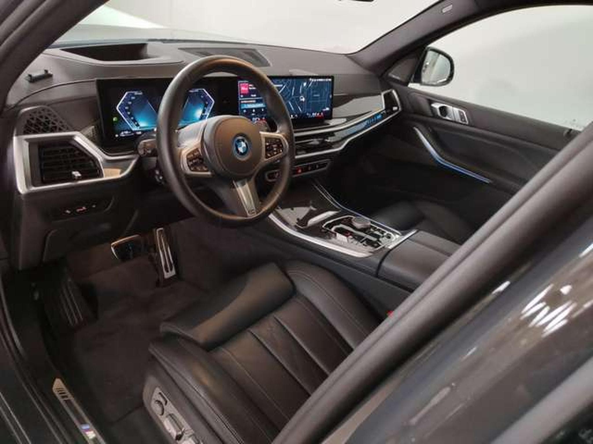 BMW X5 xDrive50e M Sportpaket (2024) - Foto 12