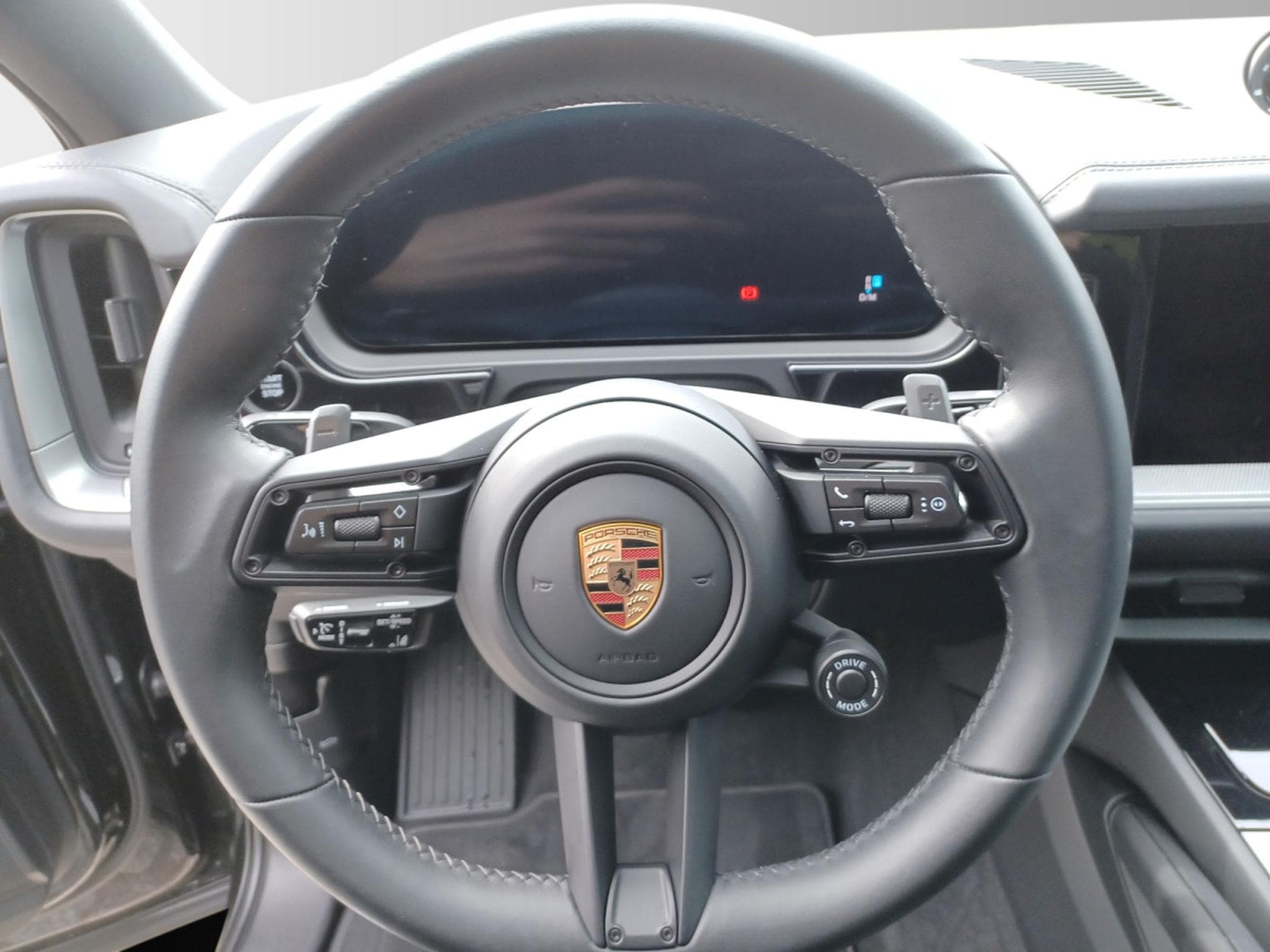 Porsche Cayenne S E-Hybrid Coupe (2025) - Photo 10