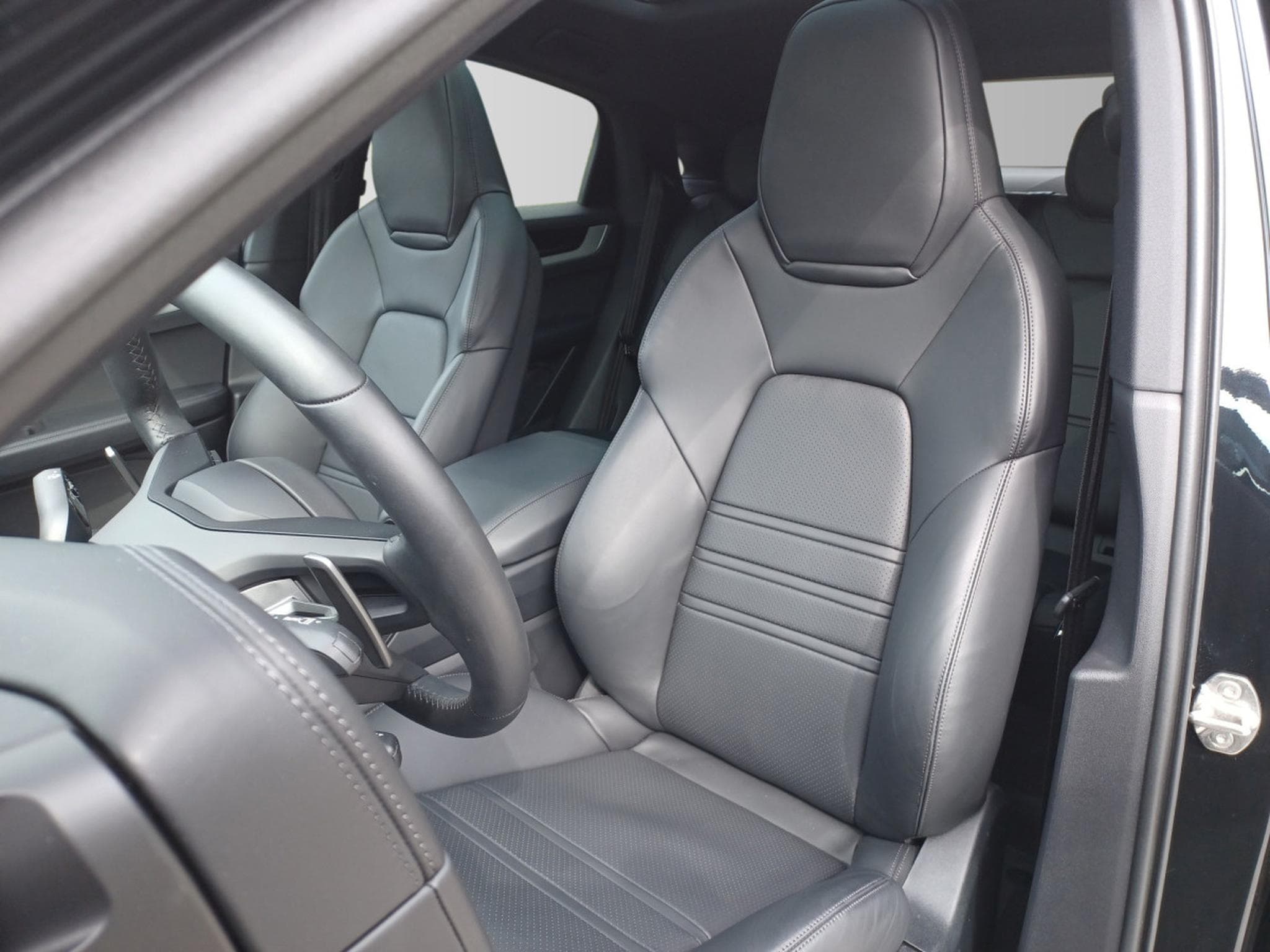 Porsche Cayenne S E-Hybrid Coupe (2025) - Photo 7