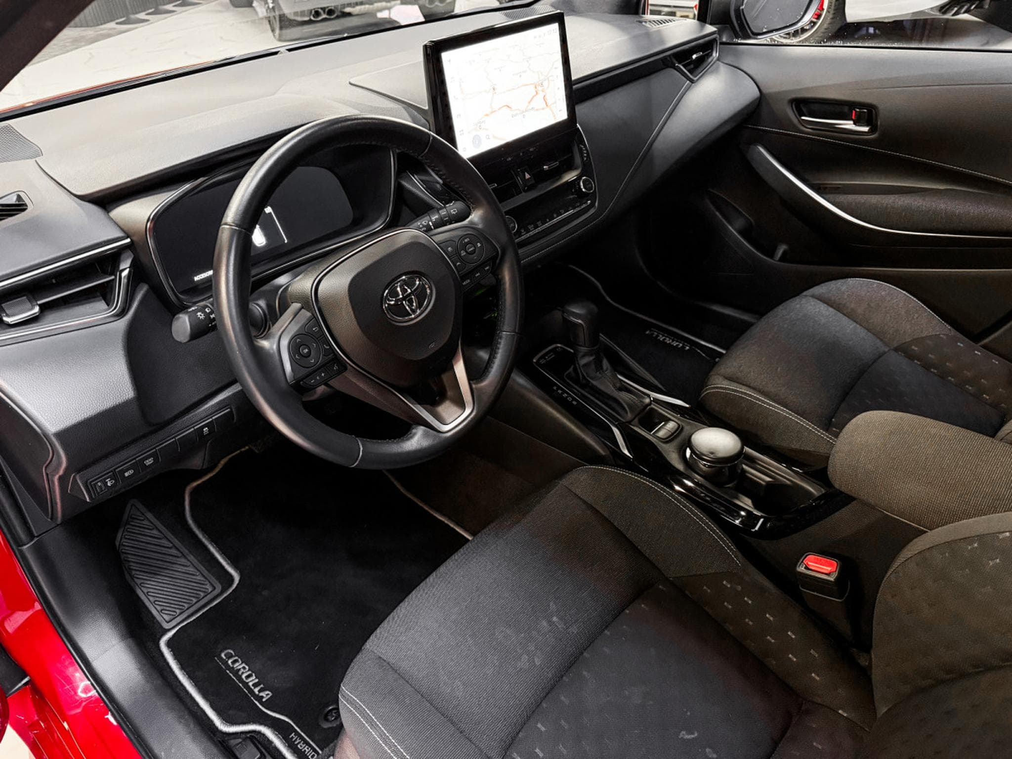 Toyota Corolla Touring Sports 1.8 Hybrid / LED / Kamera / SH (2023) - Foto 10