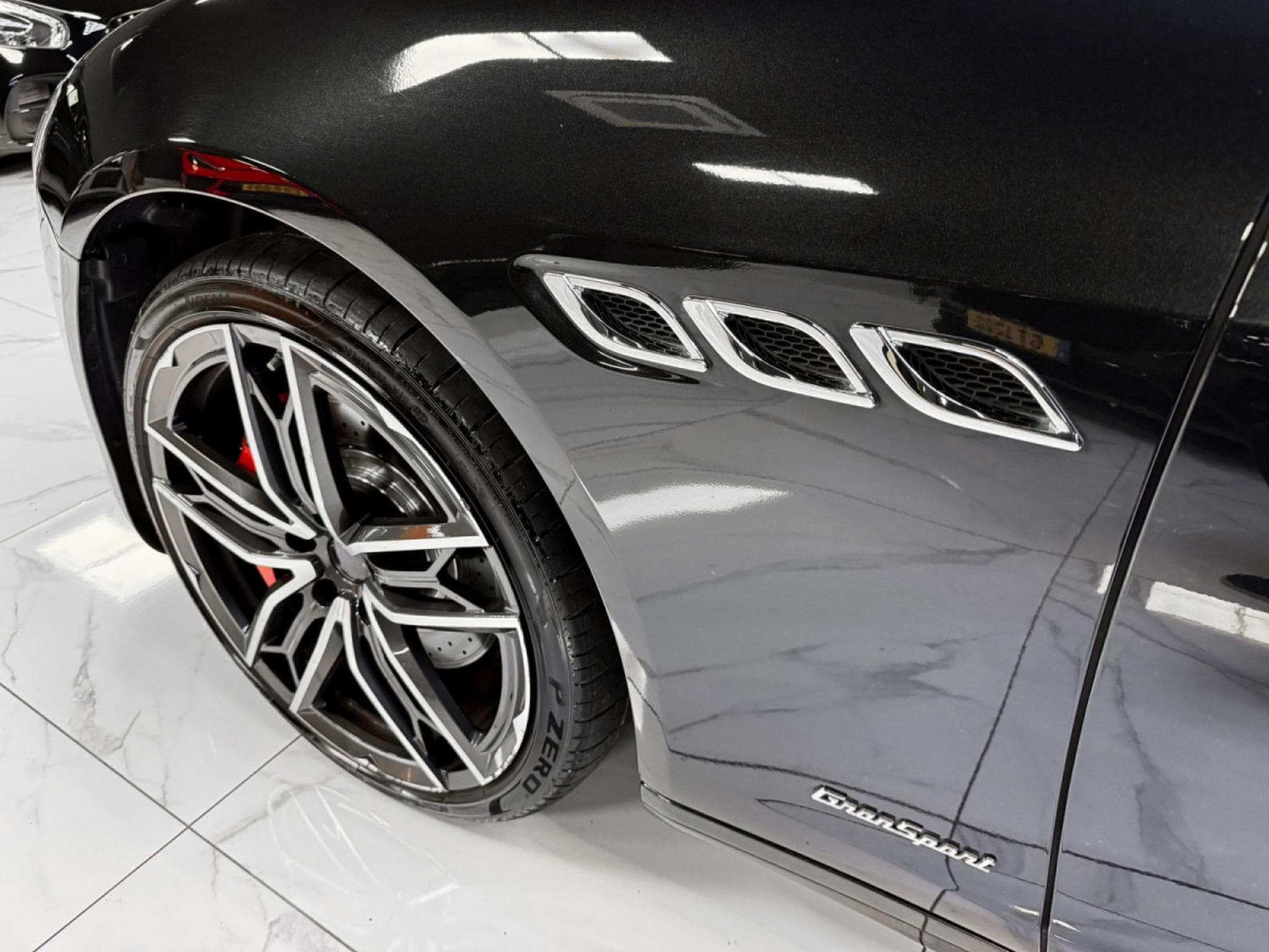 Maserati Quattroporte S Q4 GranSport / B&W / CarPlay / Softclos. / Matrix (2020) - Photo 18