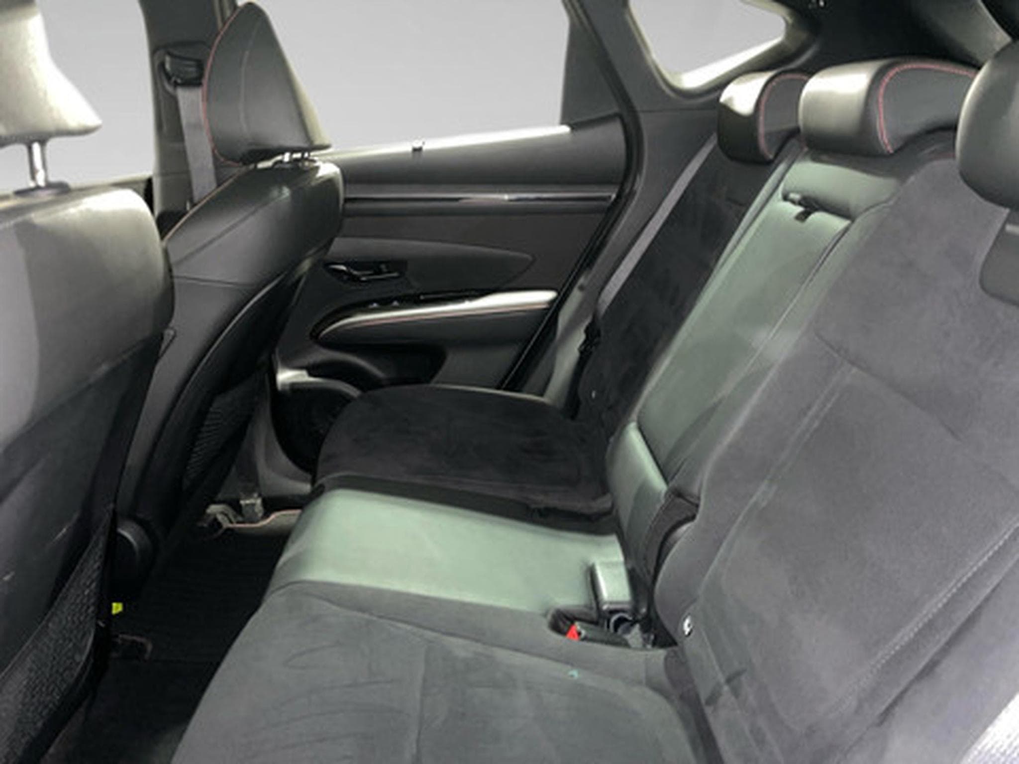 Hyundai Tucson 1.6 T-GDi Plug-in 4x4 Shine N-Line (2025) - Photo 11