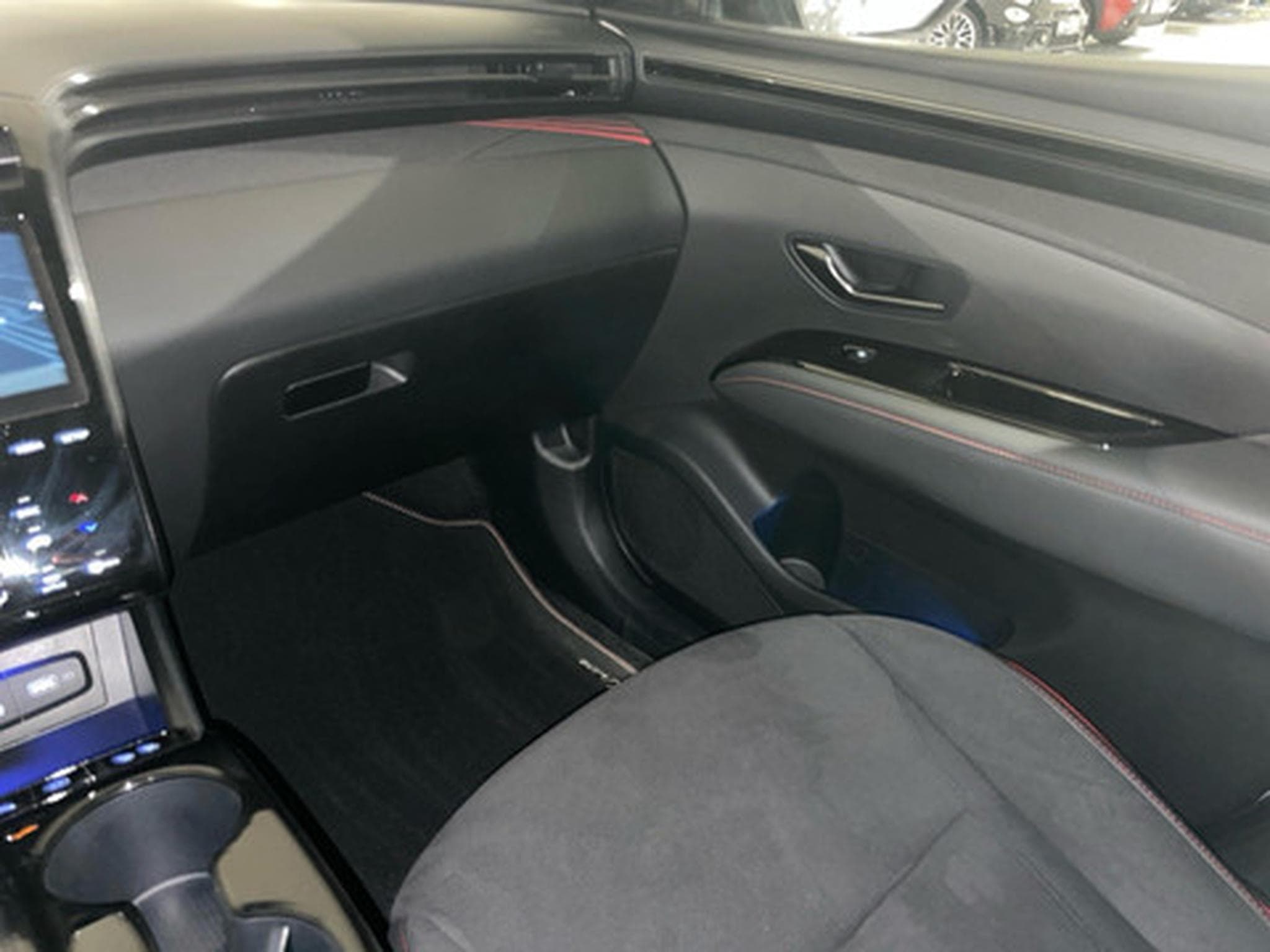 Hyundai Tucson 1.6 T-GDi Plug-in 4x4 Shine N-Line (2025) - Photo 9