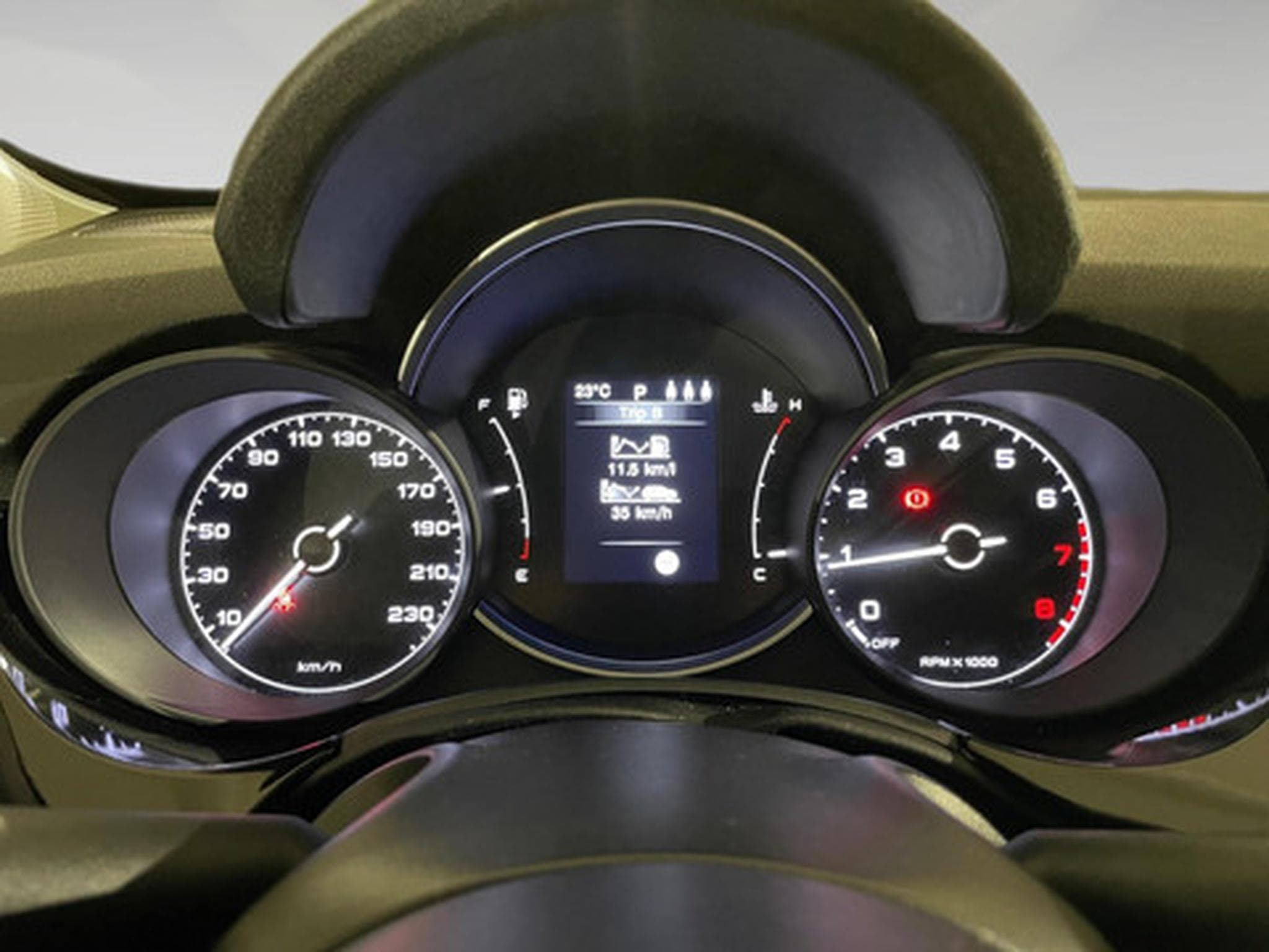 Fiat 500X 1.3 Firefly Turbo 150 DCT Lounge (2019) - Photo 2