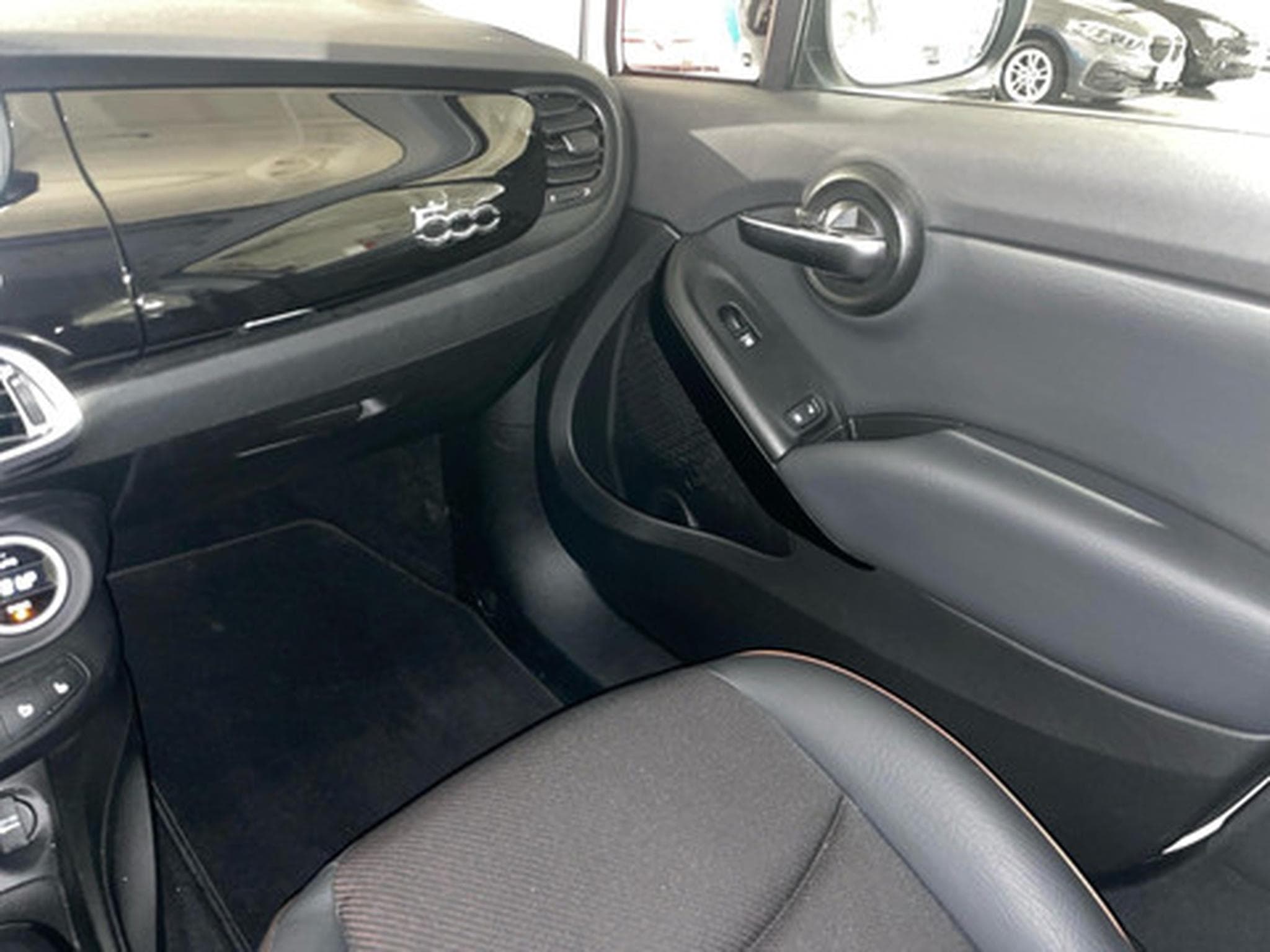 Fiat 500X 1.3 Firefly Turbo 150 DCT Lounge (2019) - Photo 9