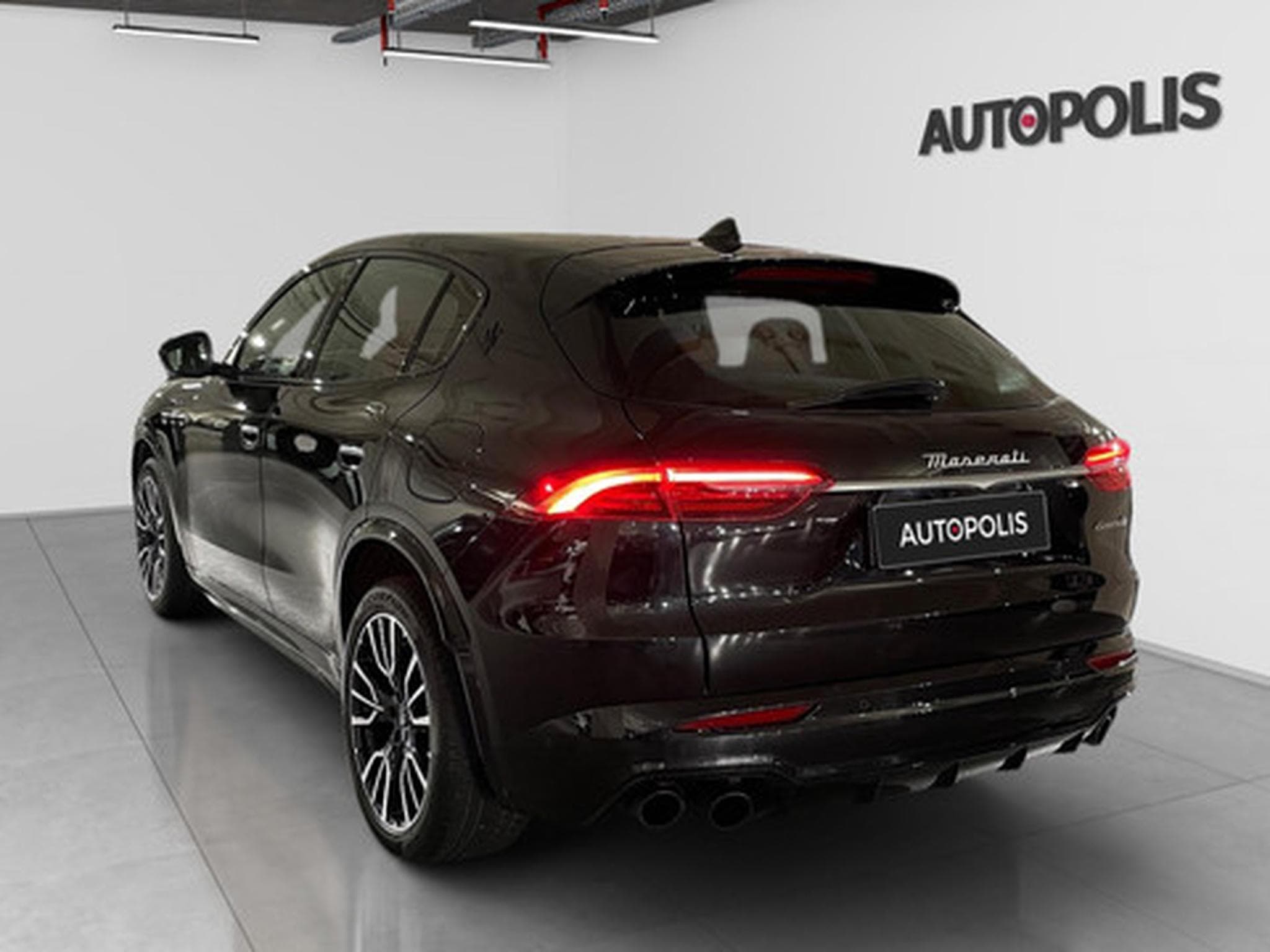 Maserati Grecale 2.0 L4 MHEV Modena 4x4 Aut. (2023) - Foto 18