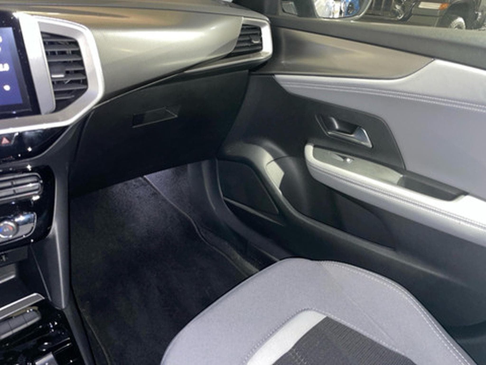 Opel Mokka 1.2 (2024) - Photo 9