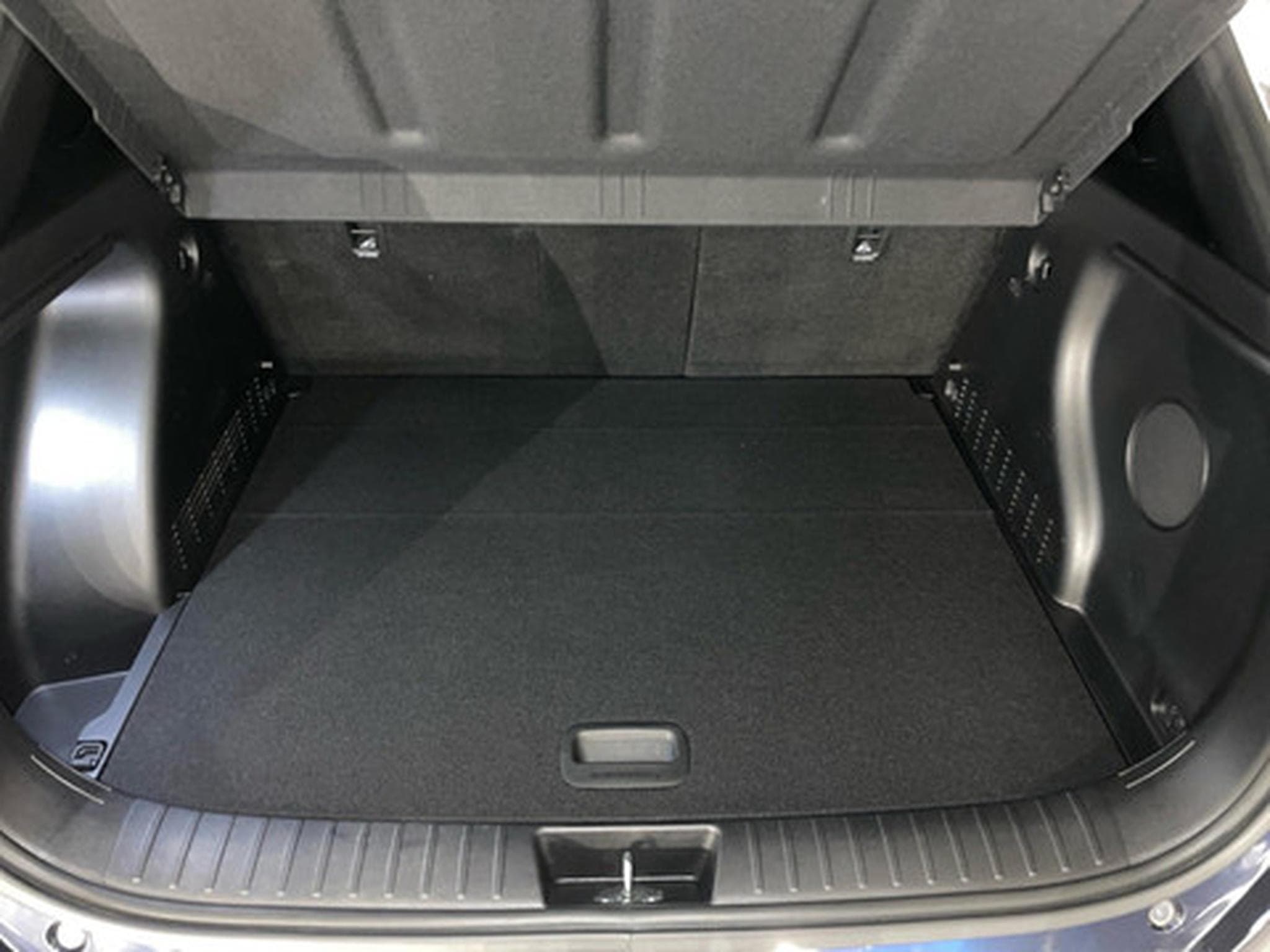 Hyundai Kona 1.6 GDi Hybrid Shine N Line 6-DCT (2023) - Photo 12