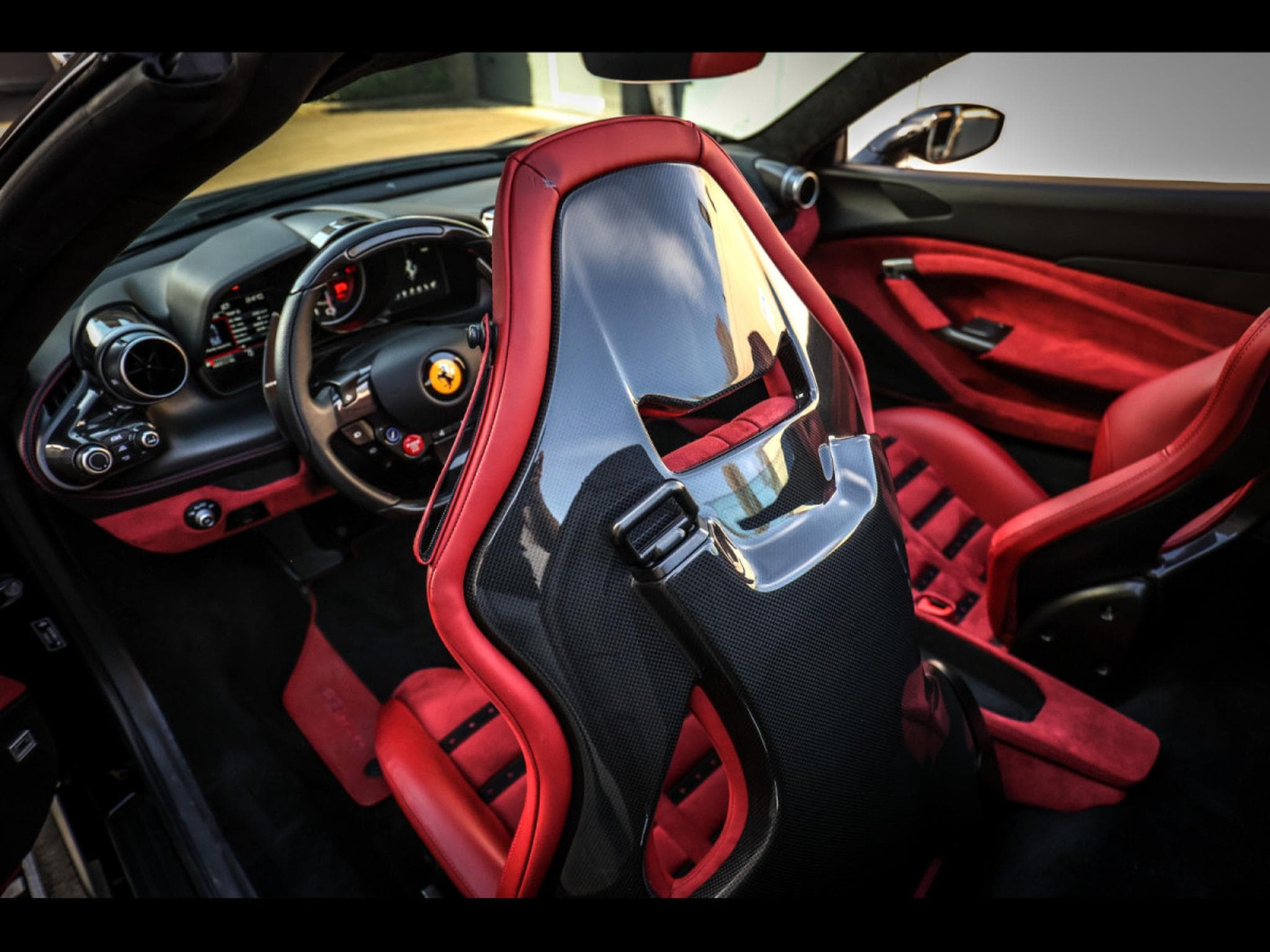 Ferrari F8 Spider 3.9 V8 (720 CH) - NERO B/B 1250 (4-LAYER PAINT EXTRAR (2023) - Photo 25