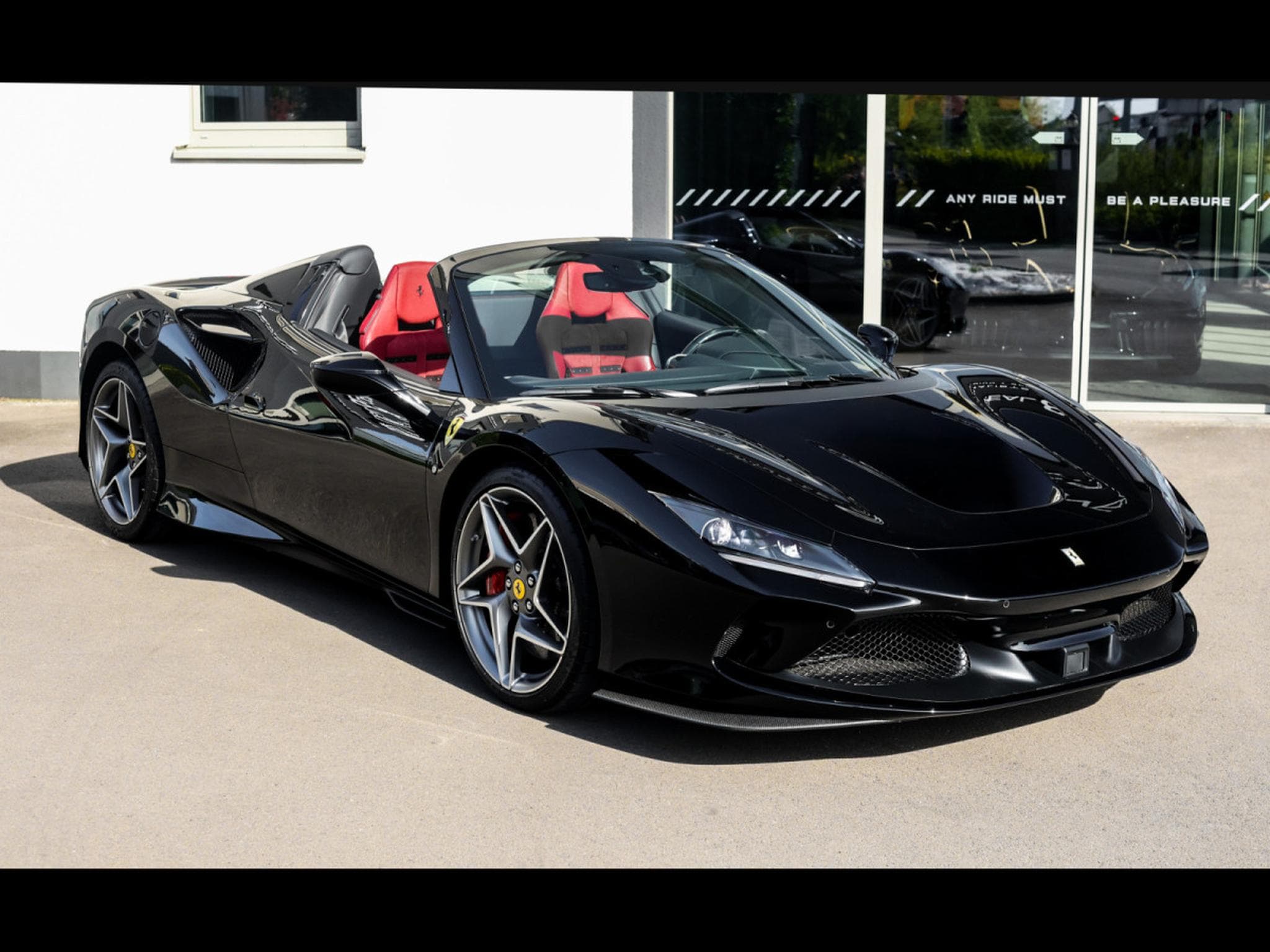 Ferrari F8 Spider 3.9 V8 (720 CH) - NERO B/B 1250 (4-LAYER PAINT EXTRAR (2023) - Photo 6