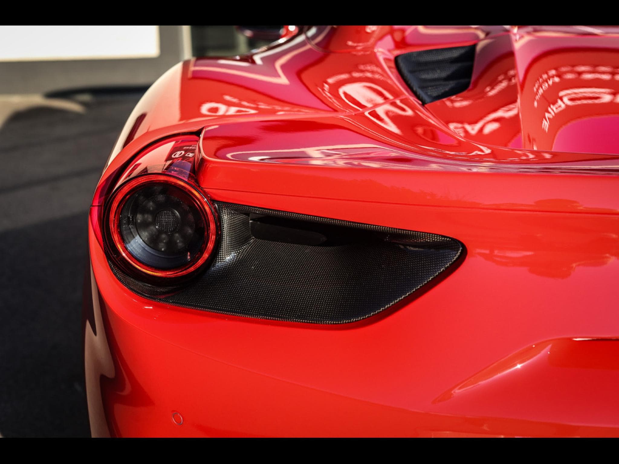 Ferrari 488 Spider 3.9 V8 (670 CH) – ROSSO CORSA – FULL PPF (2017) - Photo 17