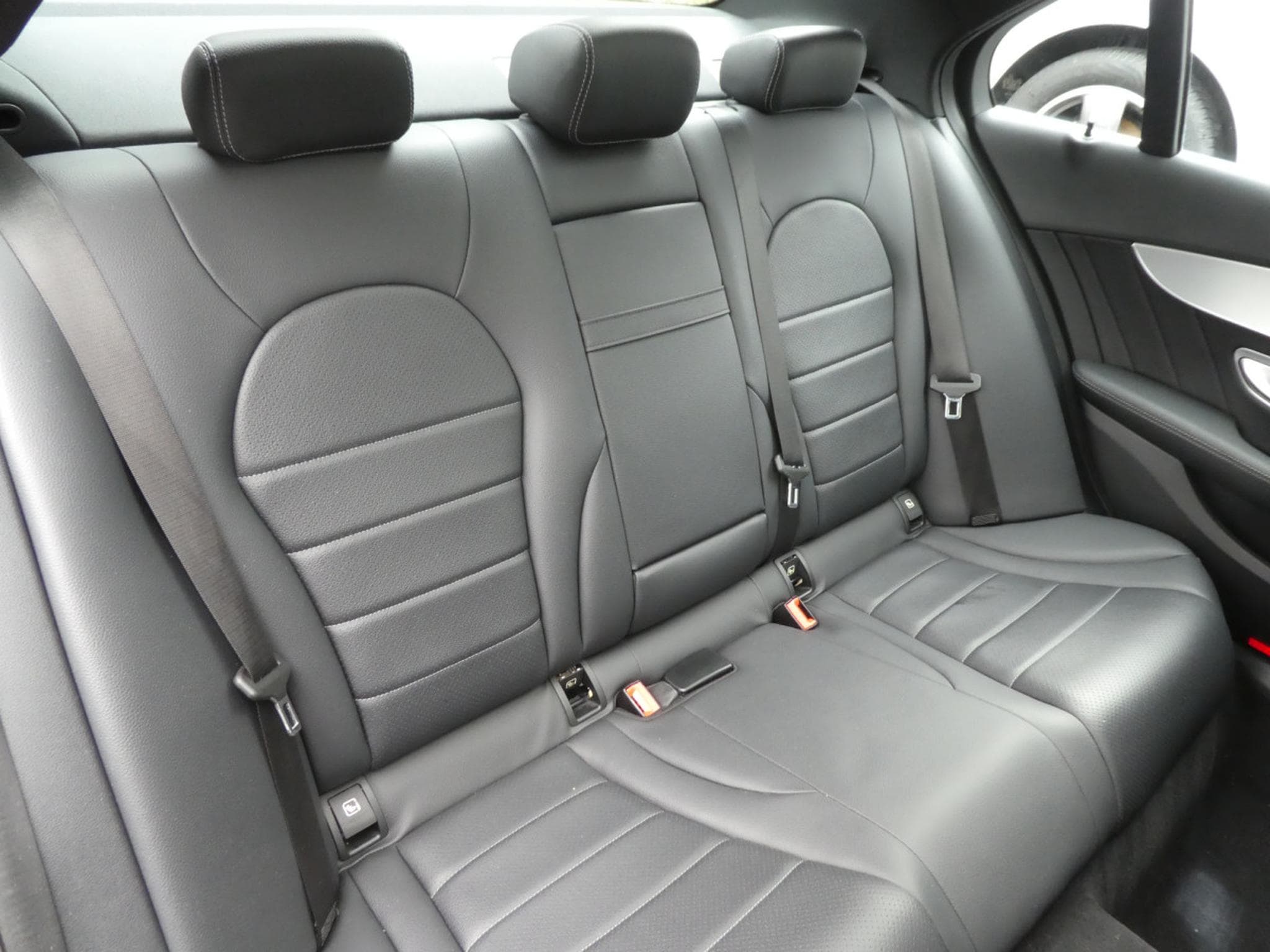 Mercedes C 200 d AMG Line Sport (2017) - Foto 4