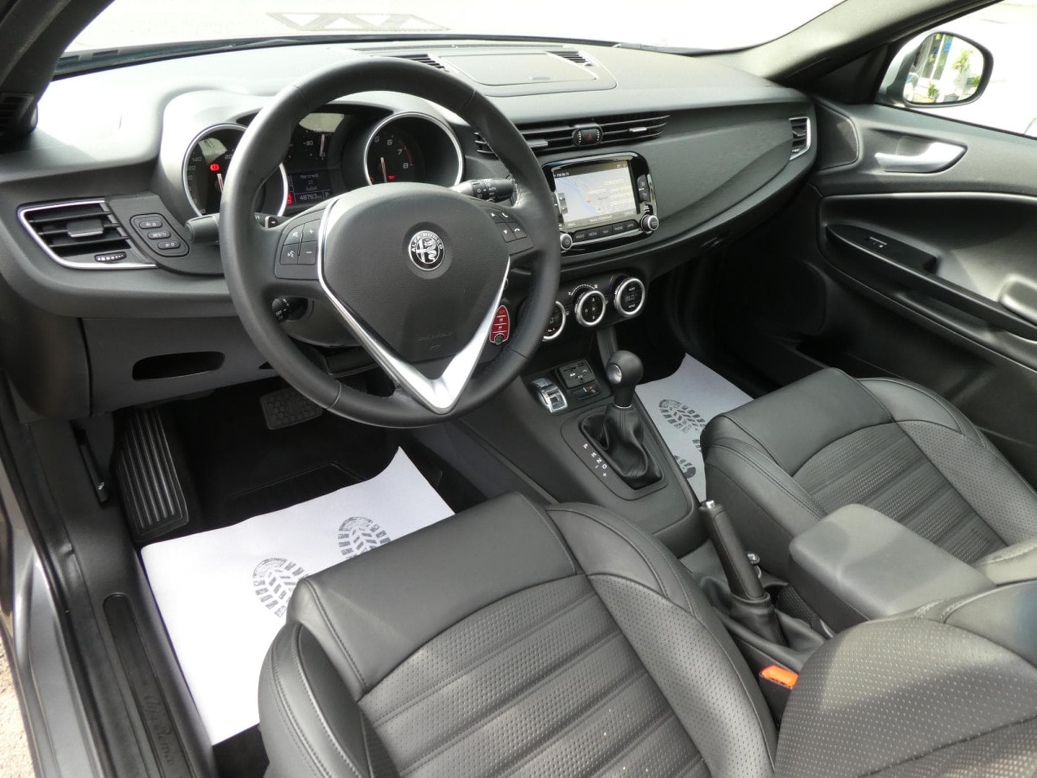 Alfa-Romeo Giulietta 1.4 TB 170 Luxe Automatique (2017) - Foto 3