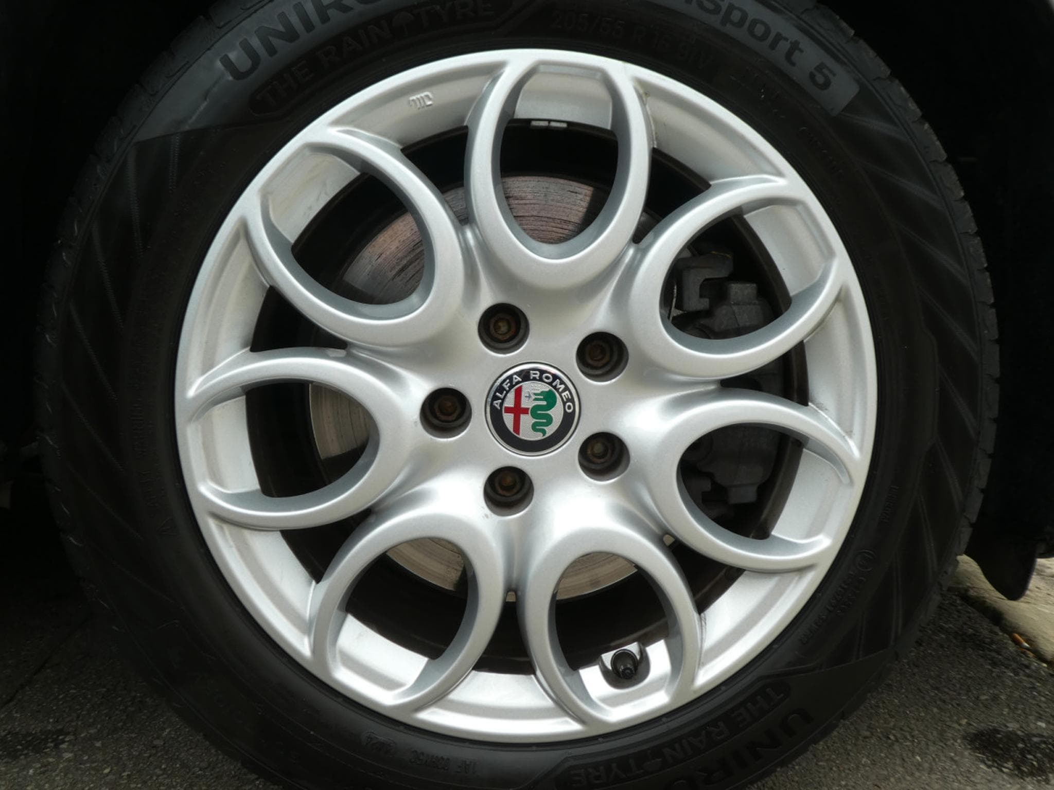 Alfa-Romeo Giulietta 1.4 TB 170 Luxe Automatique (2017) - Foto 5