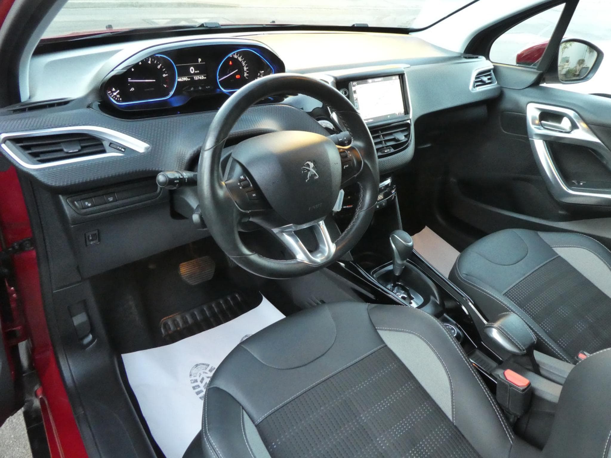 Peugeot 2008 1.2 Automatique 110 Allure (2016) - Foto 3