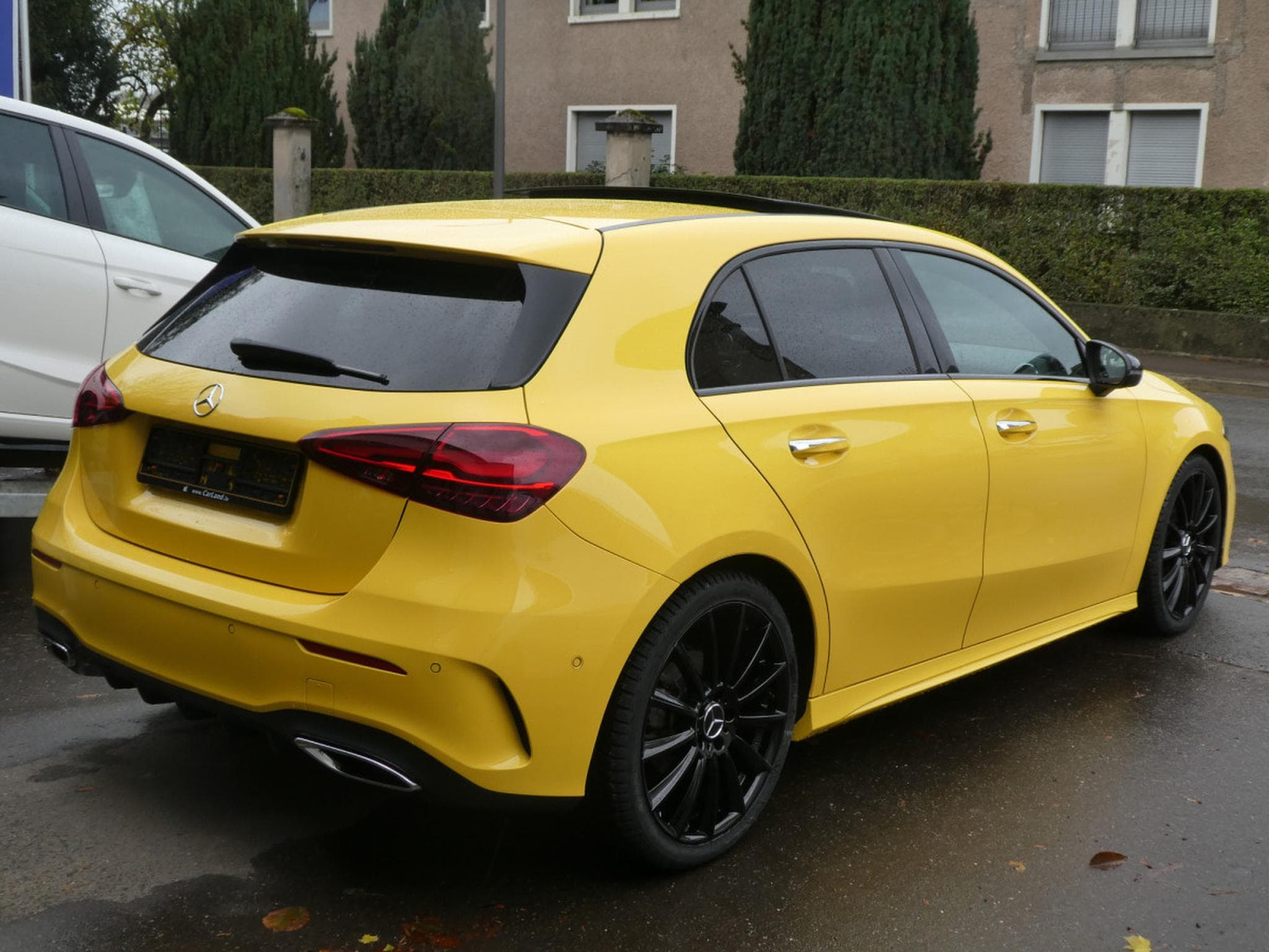 Mercedes A 180 AMG Line Sport 7G-DCT (2023) - Foto 2