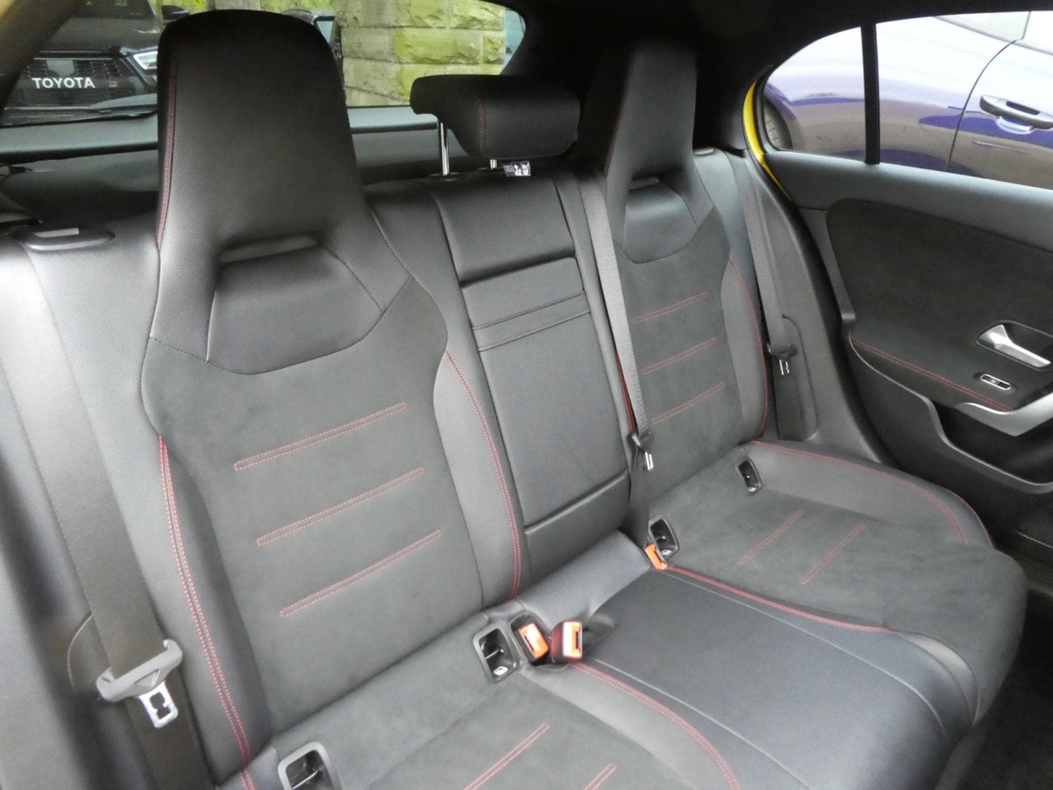 Mercedes A 180 AMG Line Sport 7G-DCT (2023) - Foto 4