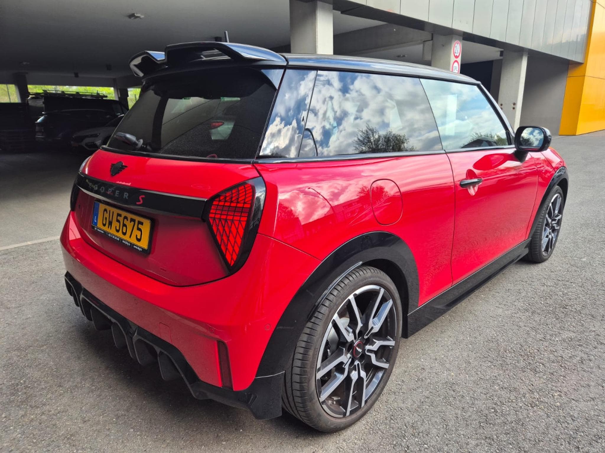 Mini Cooper S Pack JCW IV (F66) 2.0 204 COOPER JCW FINITION DKG7 (2025) - Foto 9