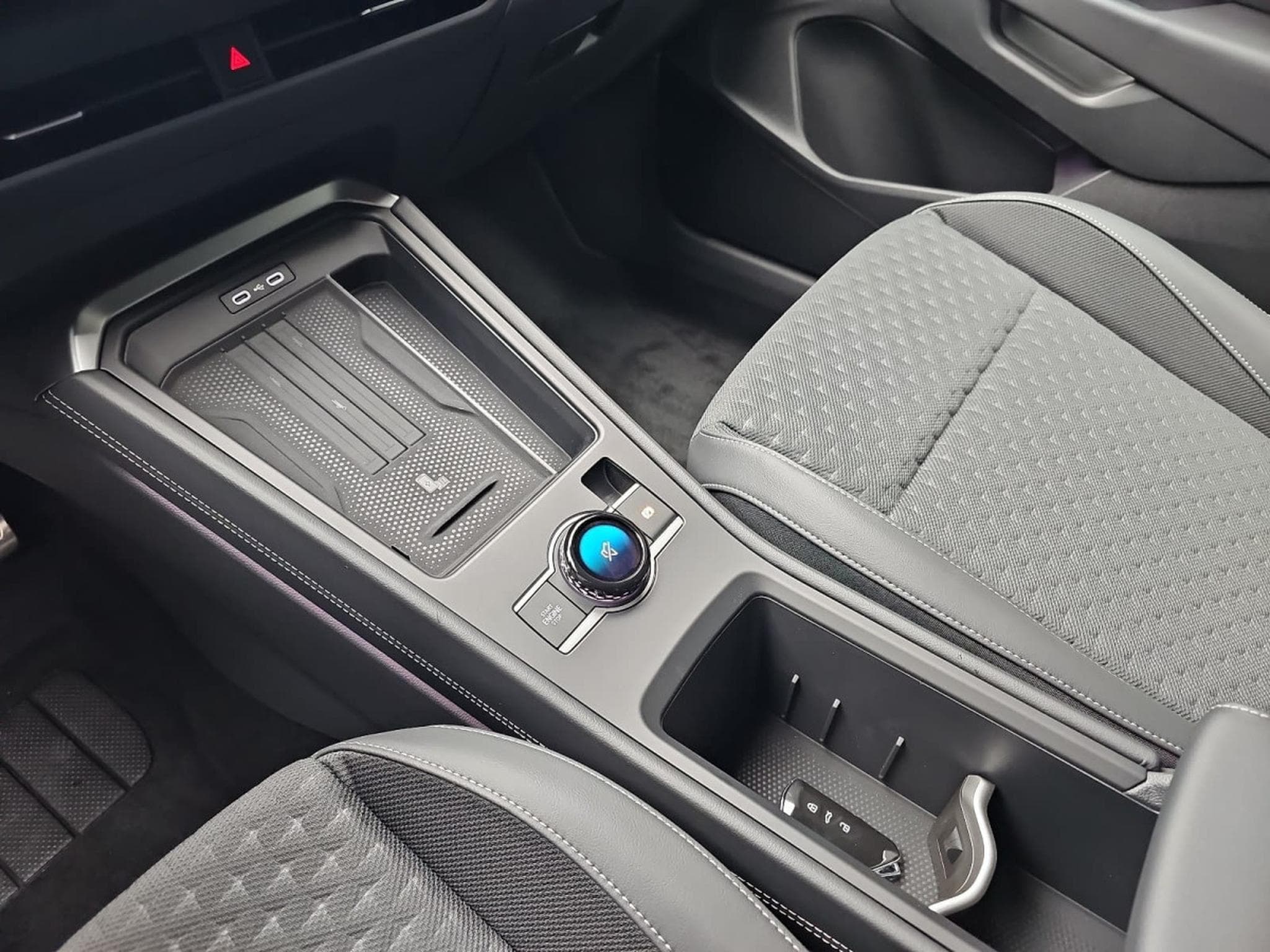 VW T-Roc 1.5 eTSi 150 DSG R-Line (2026) - Foto 11