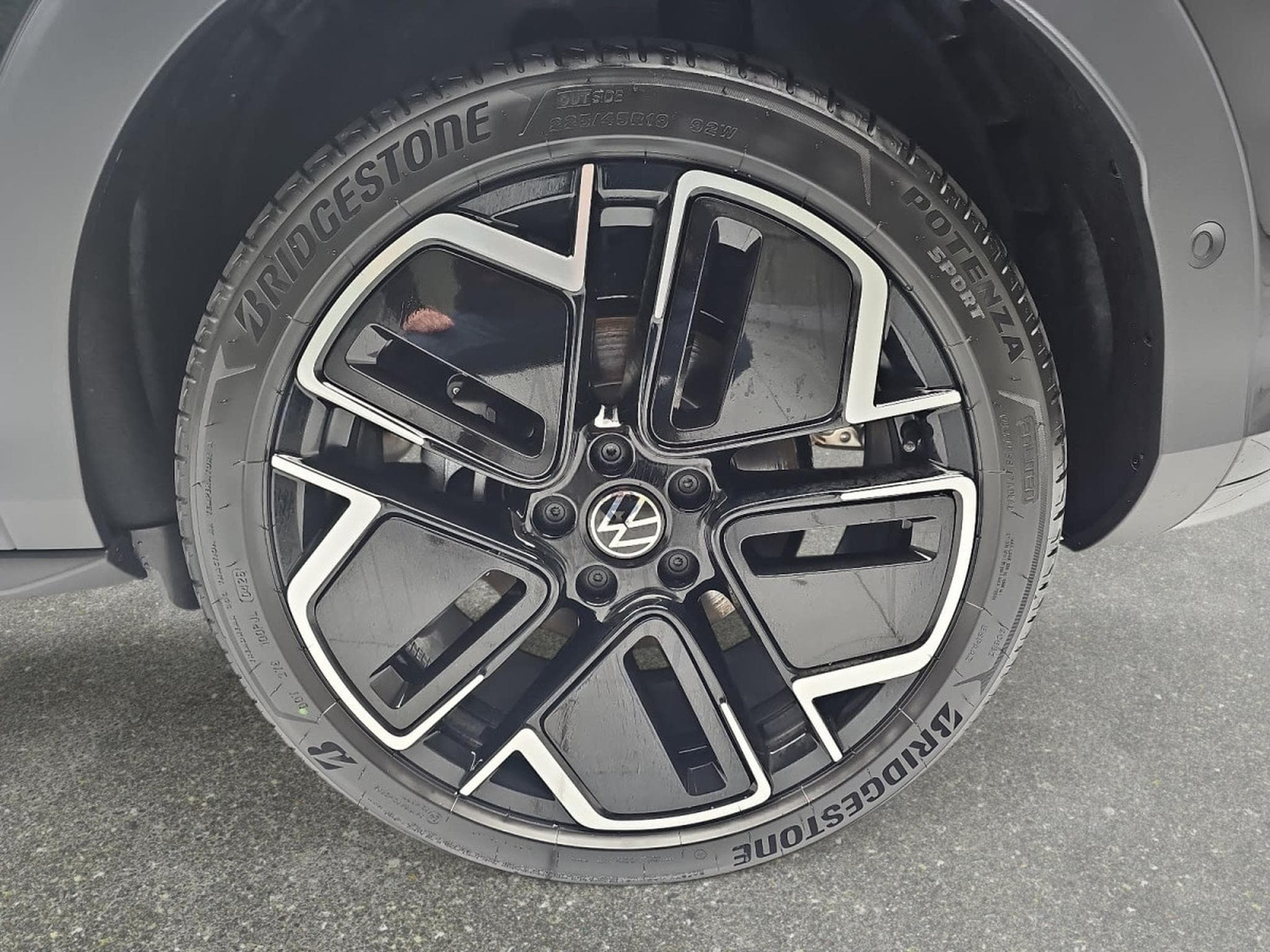 VW T-Roc 1.5 eTSi 150 DSG R-Line (2026) - Foto 6