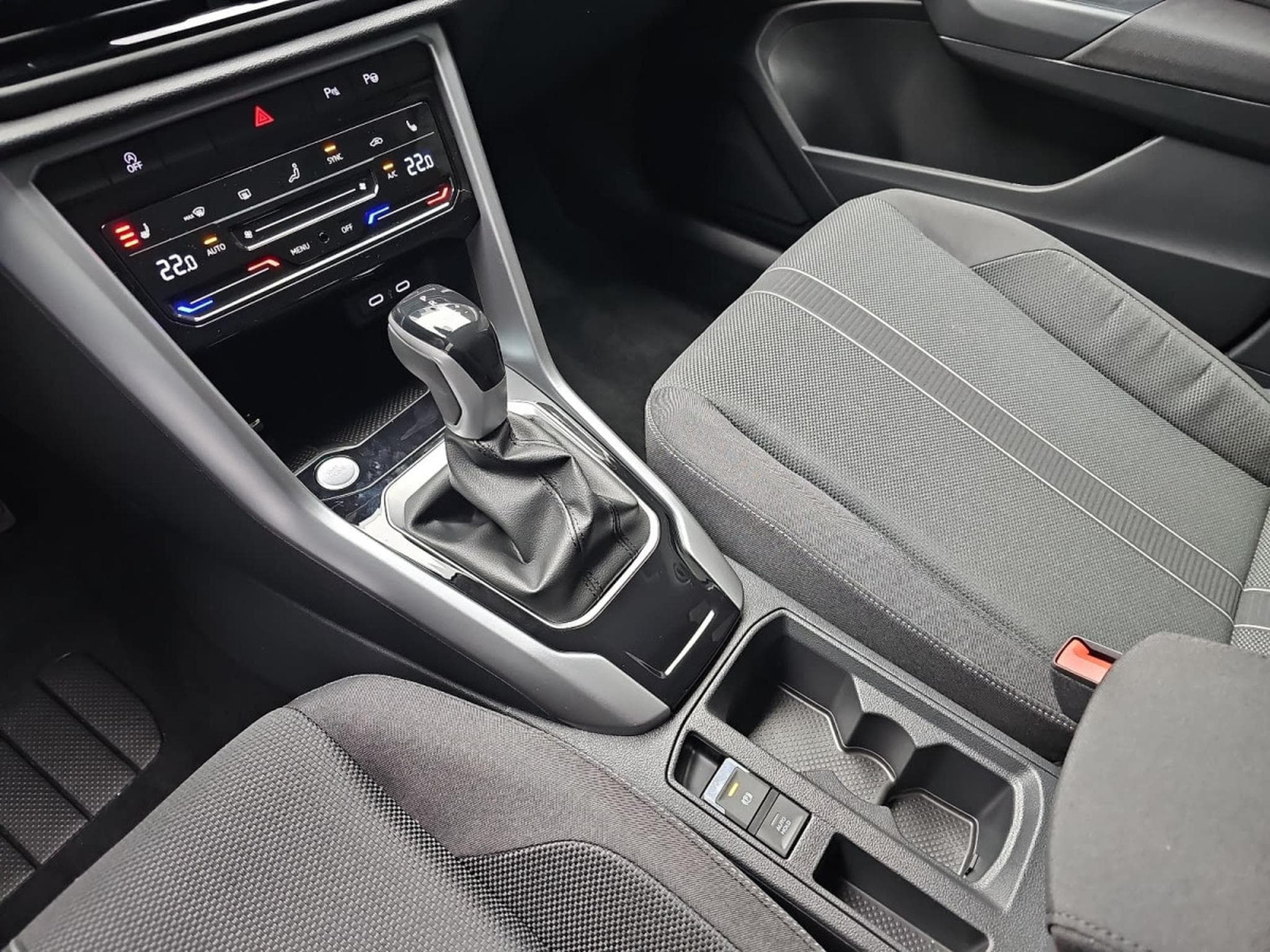 VW T-Roc 1.5 TSi 150 DSG Life (2026) - Foto 12