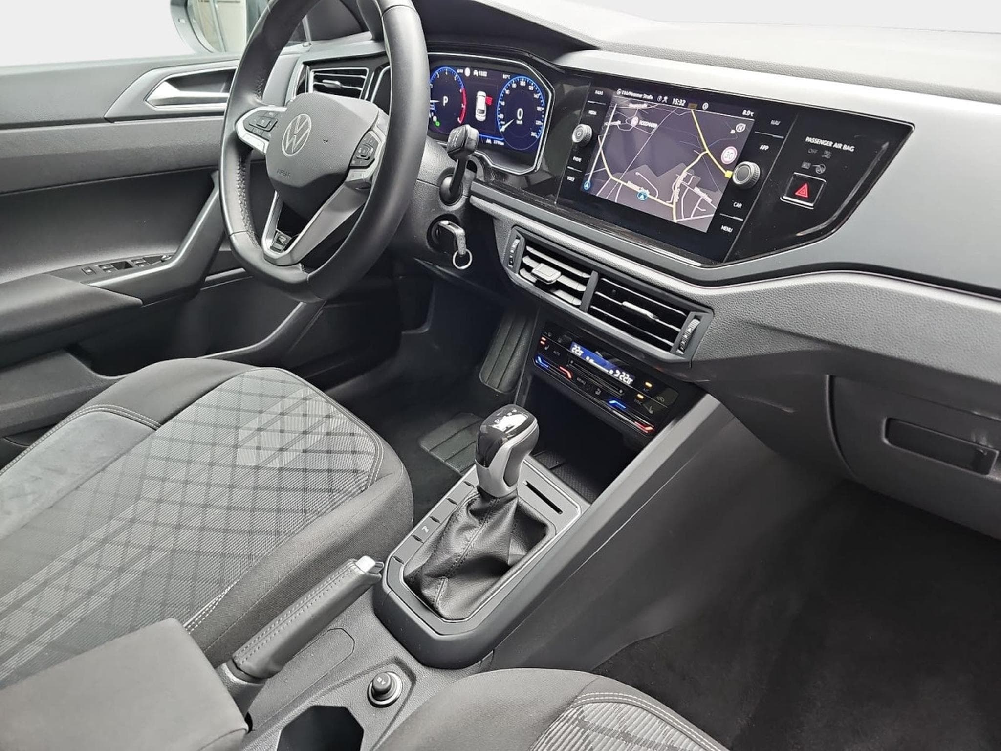 VW Taigo 1.5 TSi 150 DSG R-Line (2025) - Foto 15