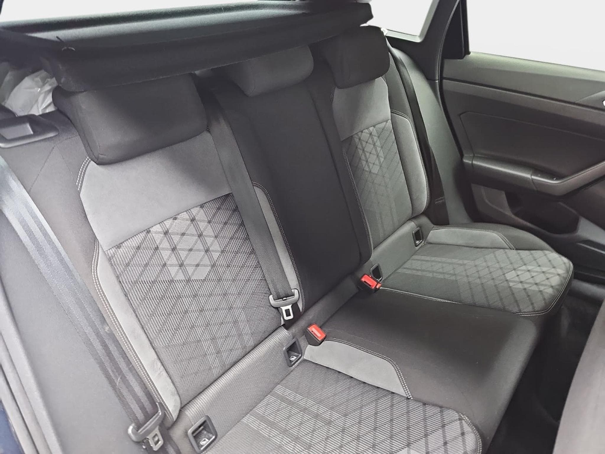 VW Taigo 1.5 TSi 150 DSG R-Line (2025) - Foto 16