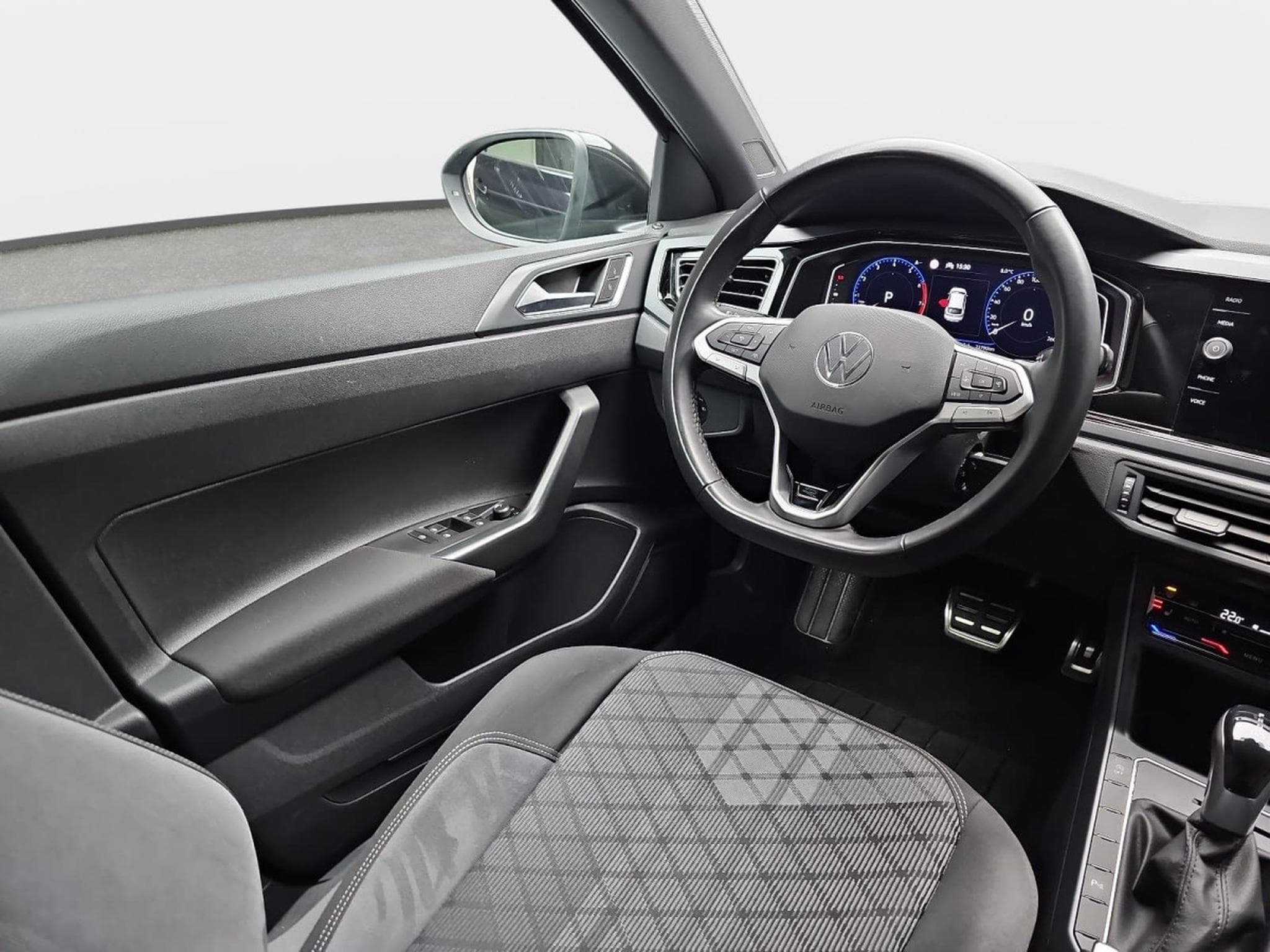 VW Taigo 1.5 TSi 150 DSG R-Line (2025) - Foto 8