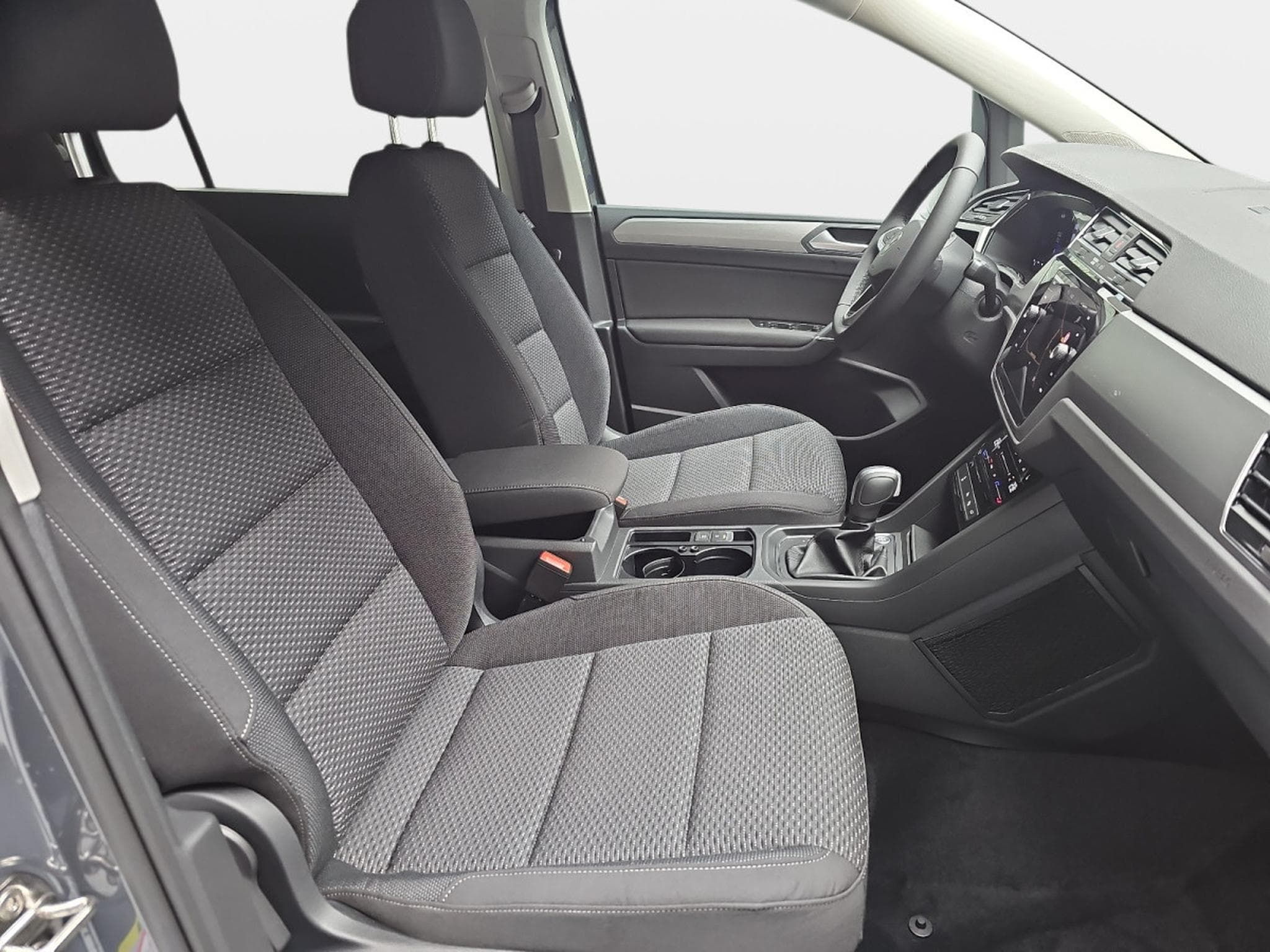 VW Touran 1.5 TSI 150 DSG Confortline 7 places (2026) - Foto 15