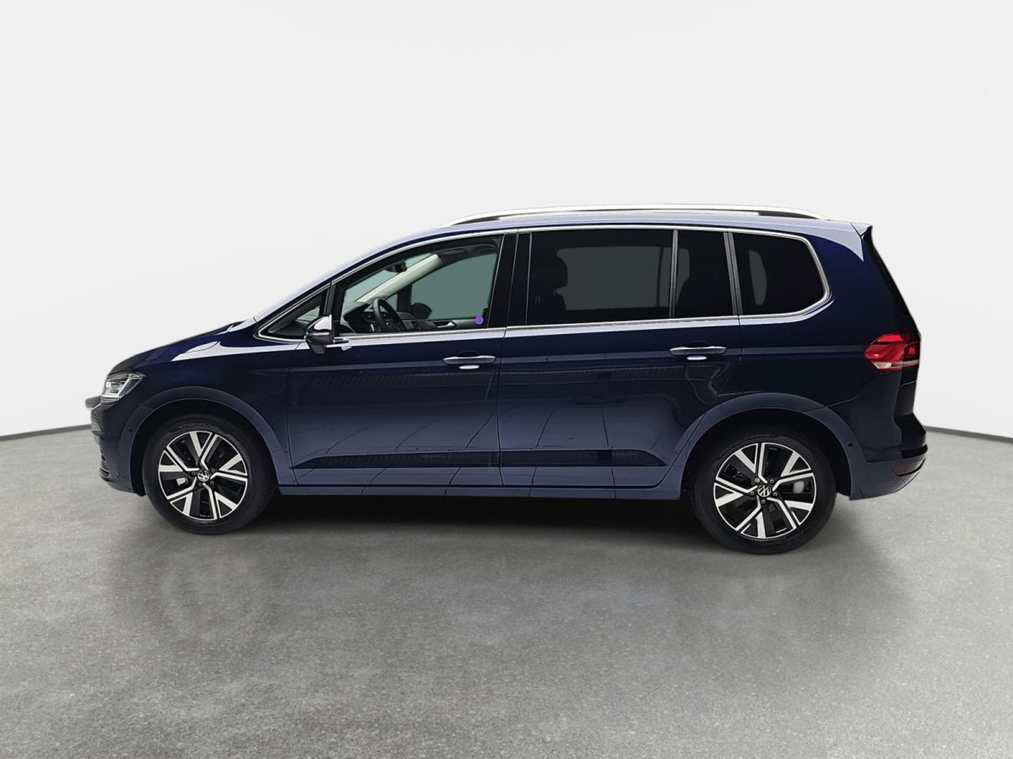 VW Touran 1.5 TSI 150 DSG Confortline 7 places (2026) - Foto 3