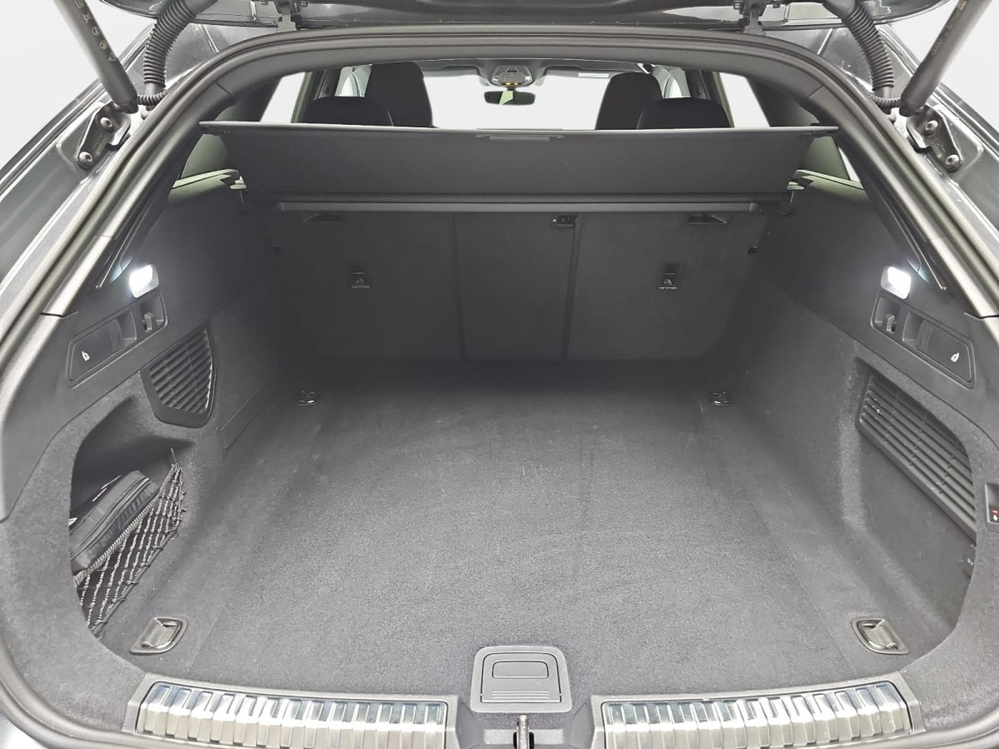 Audi A5 2.0 TSI 204 S-Tronic S-line (2025) - Foto 13