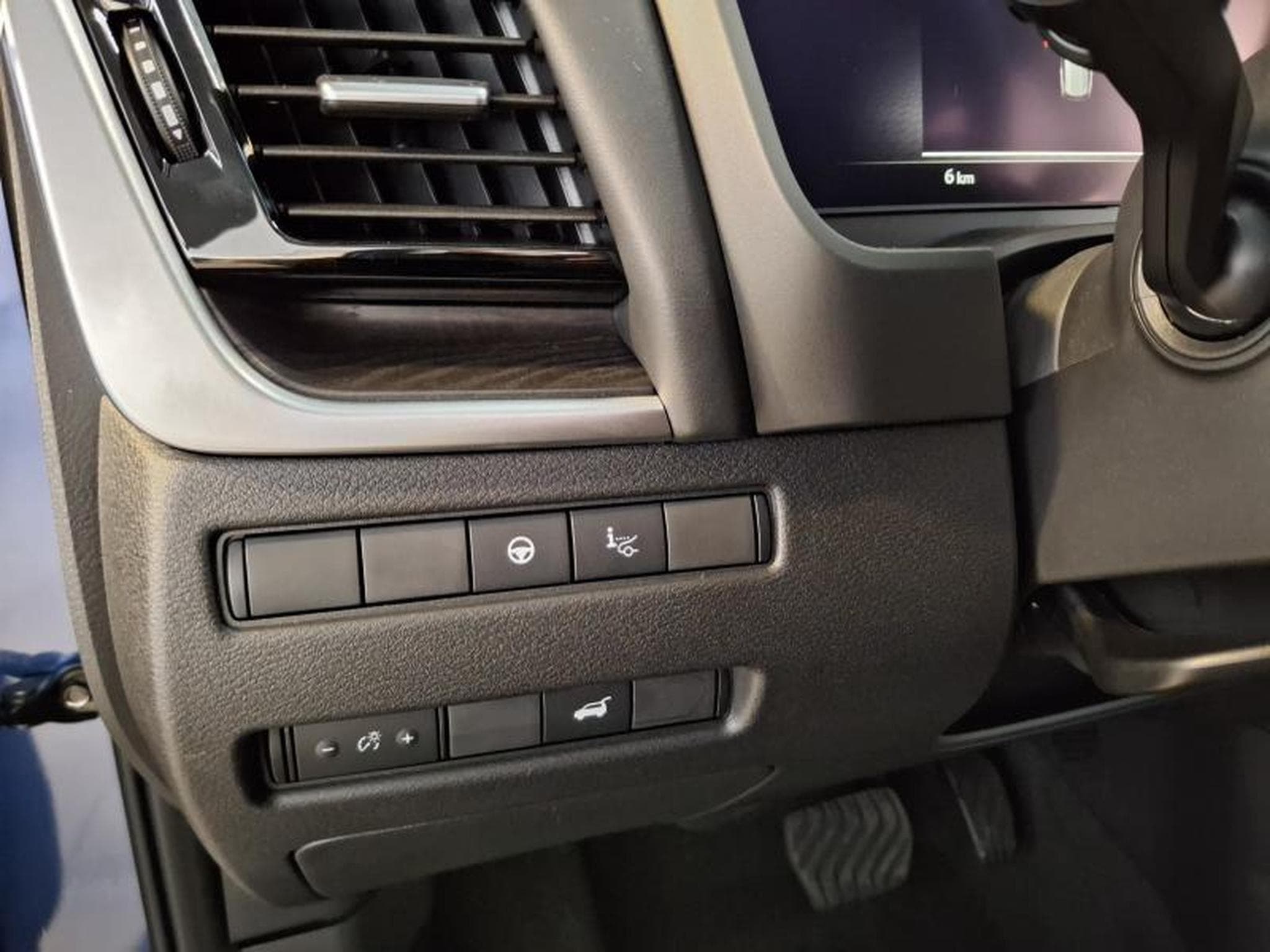 Nissan X-Trail e-POWER TEKNA 2WD (2026) - Photo 4