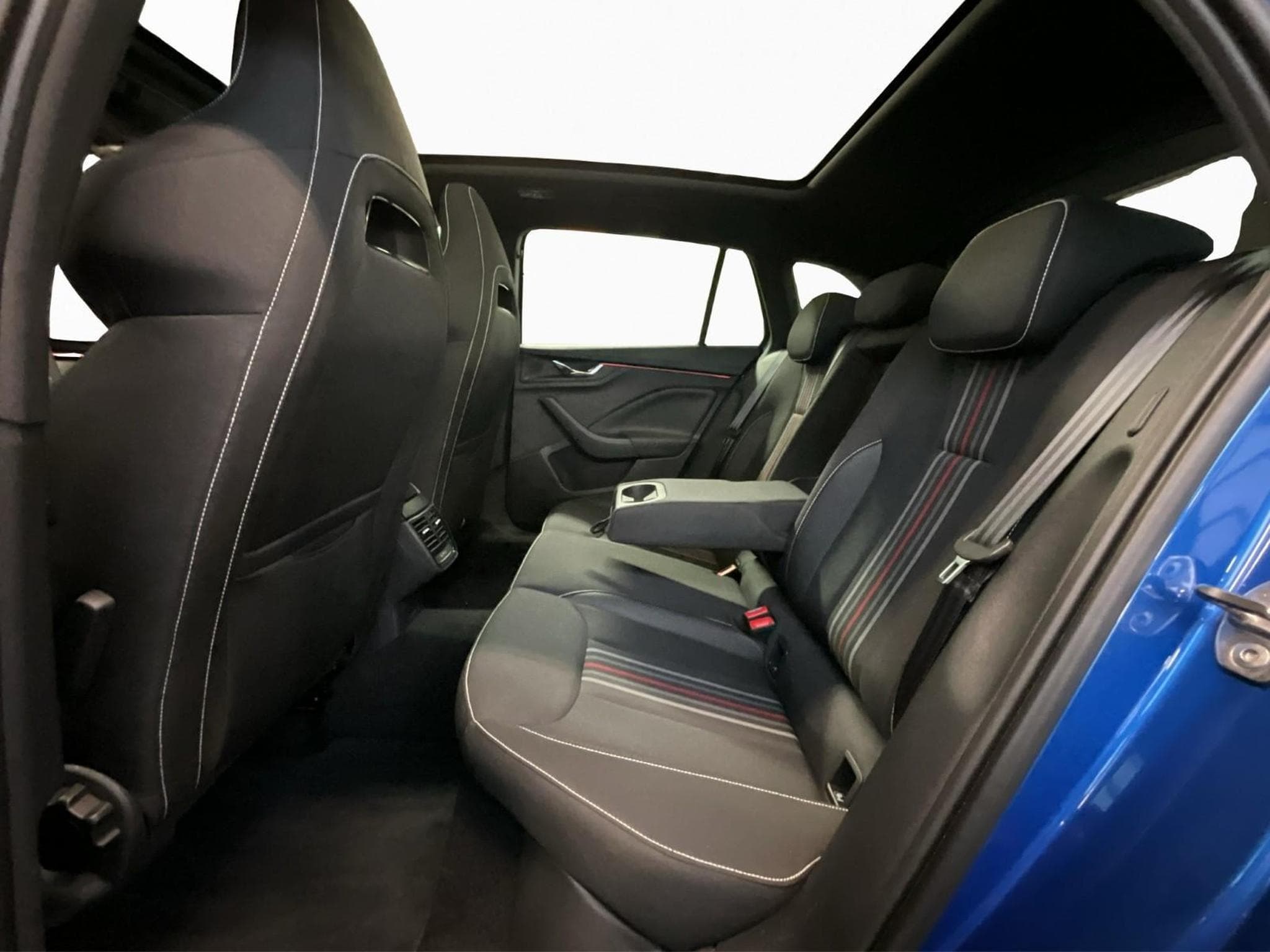 Skoda Scala Monte-Carlo+Led+Navi+DAB+Pano (2025) - Foto 16