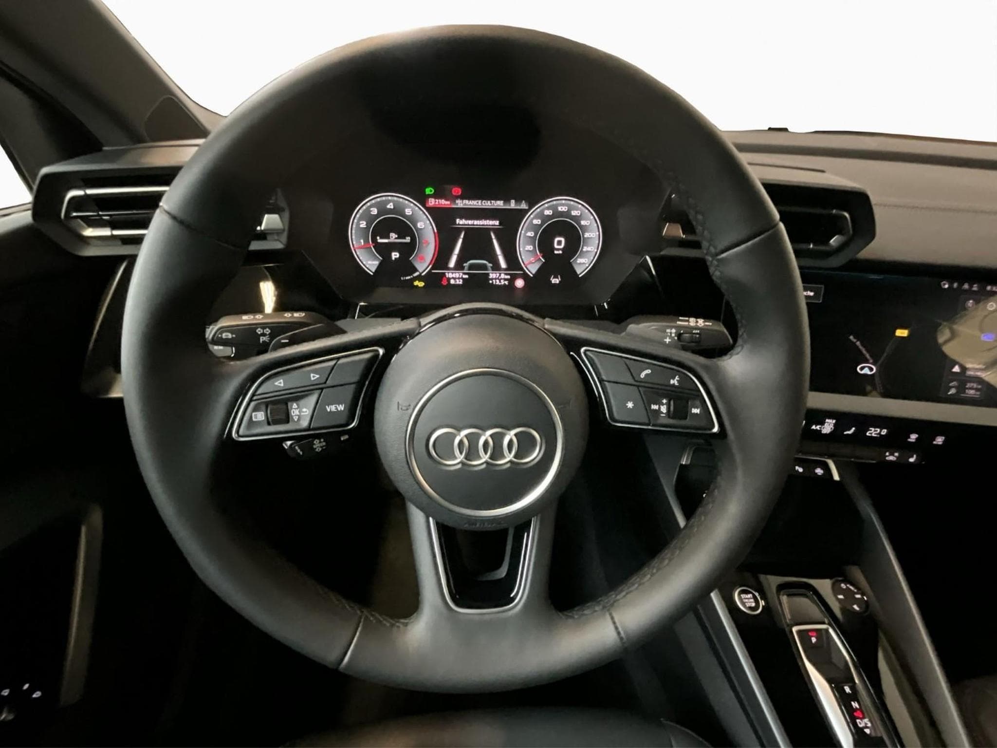 Audi A3 SB+S-line+35TFSI+S-Tronic+P.Business (2025) - Photo 10