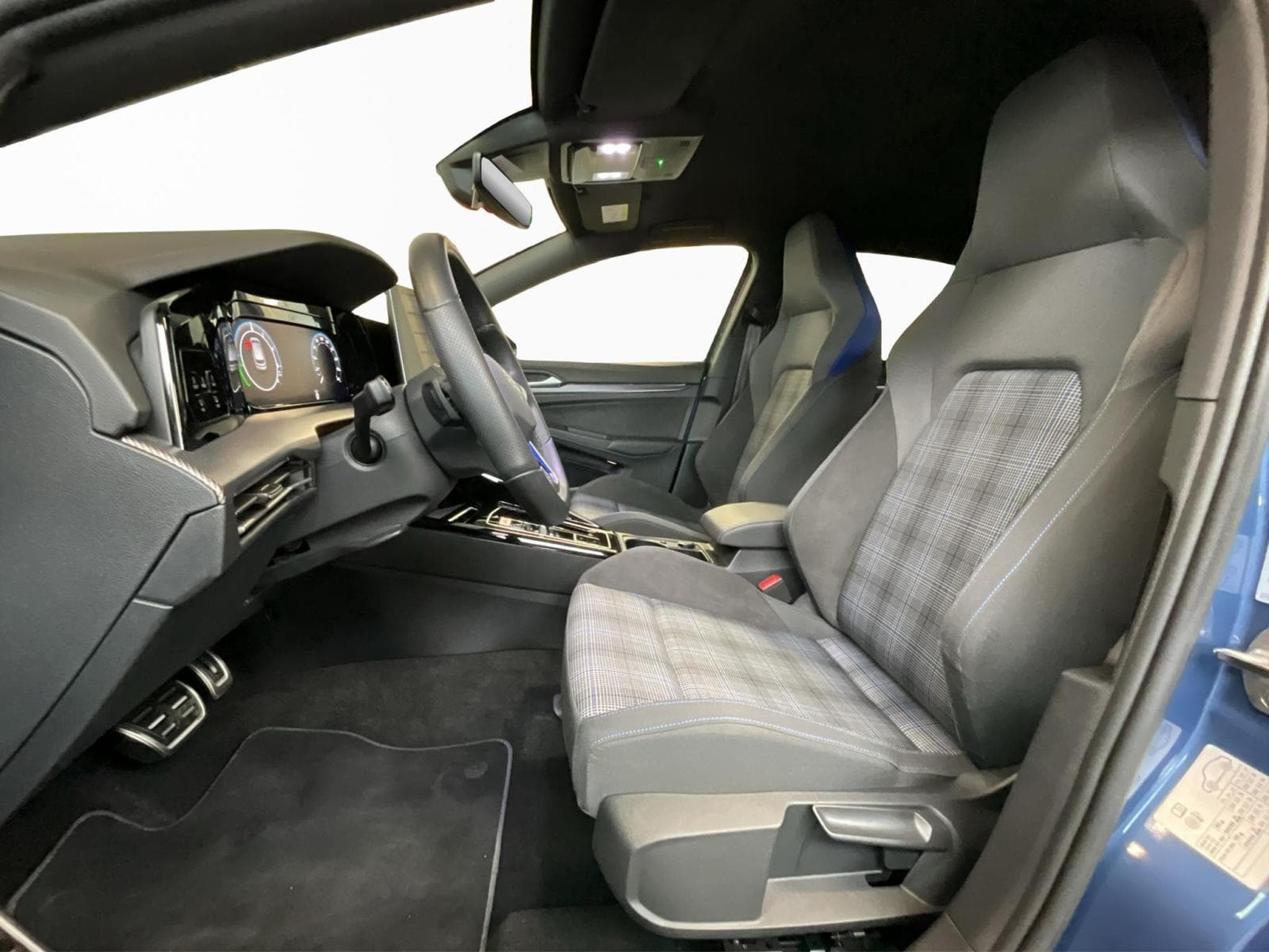 VW Golf GTE+DSG+AHK (2024) - Foto 9