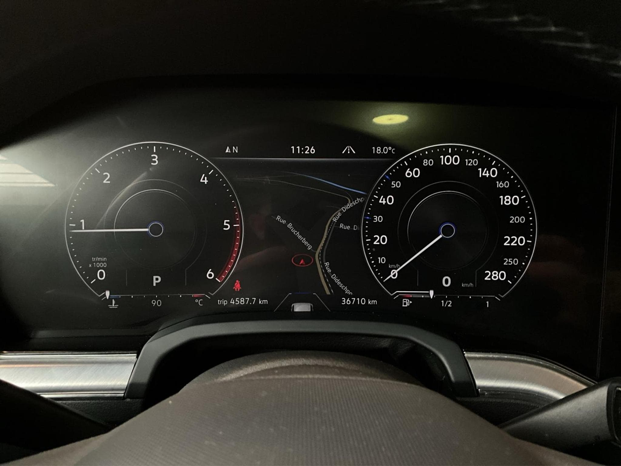 VW Touareg Elegance+V6+4M+Pano+AHK+Luft (2023) - Foto 11