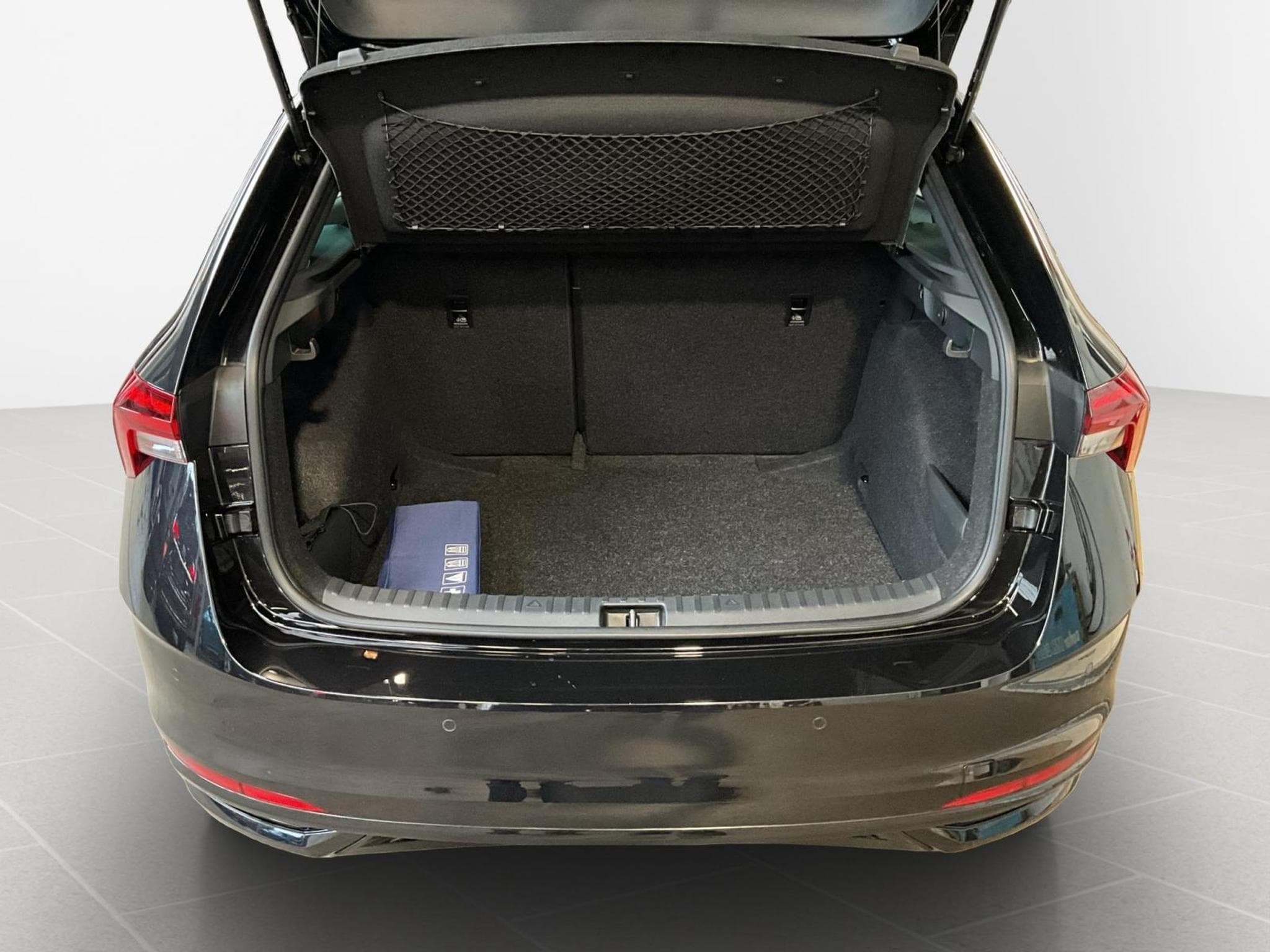 Skoda Scala Monte-Carlo+DSG+Pano+LED (2025) - Foto 17