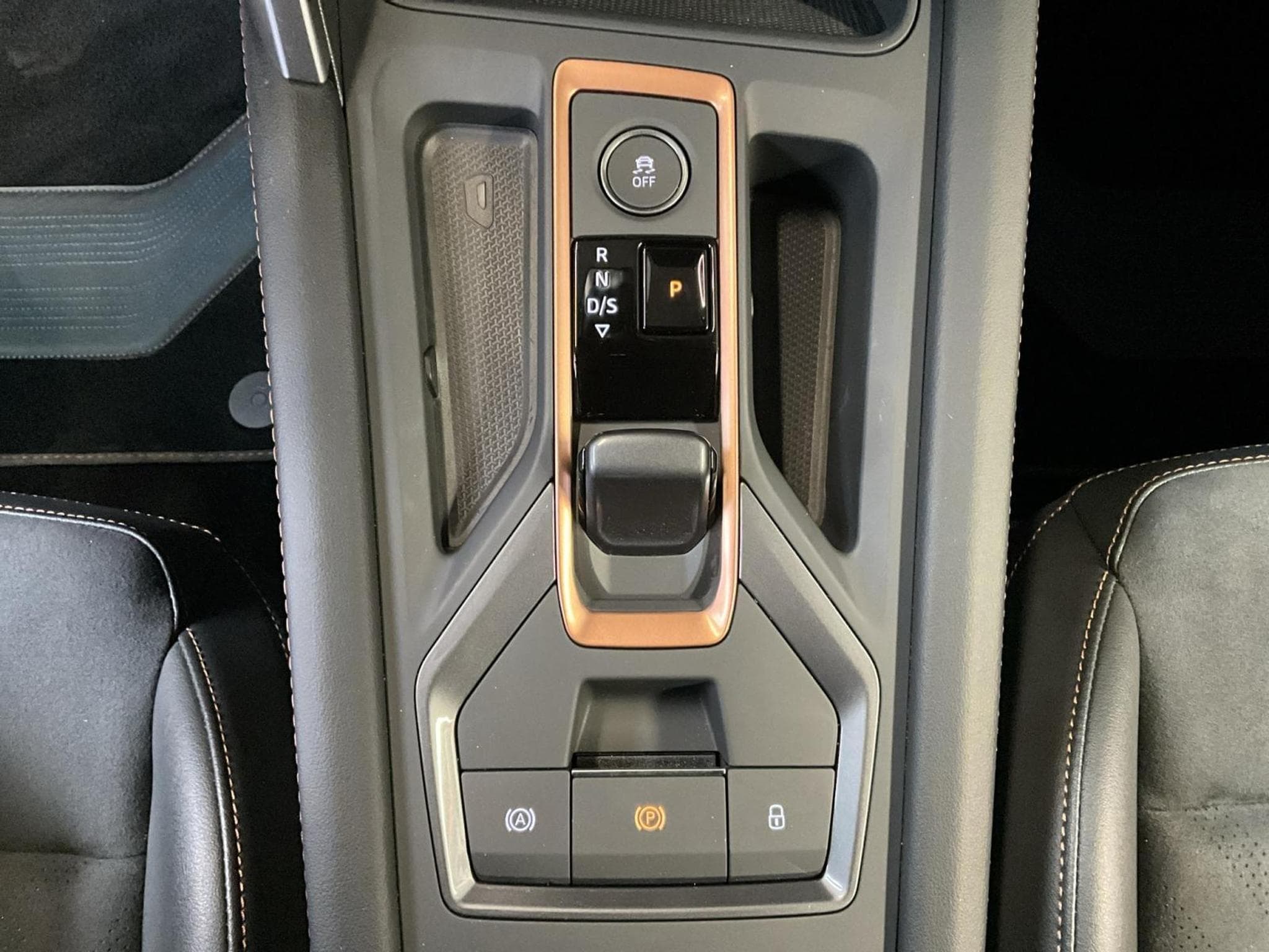 Cupra Leon ST+DSG+Pure-Perf.+Int.Drive+Dinamica (2025) - Foto 12